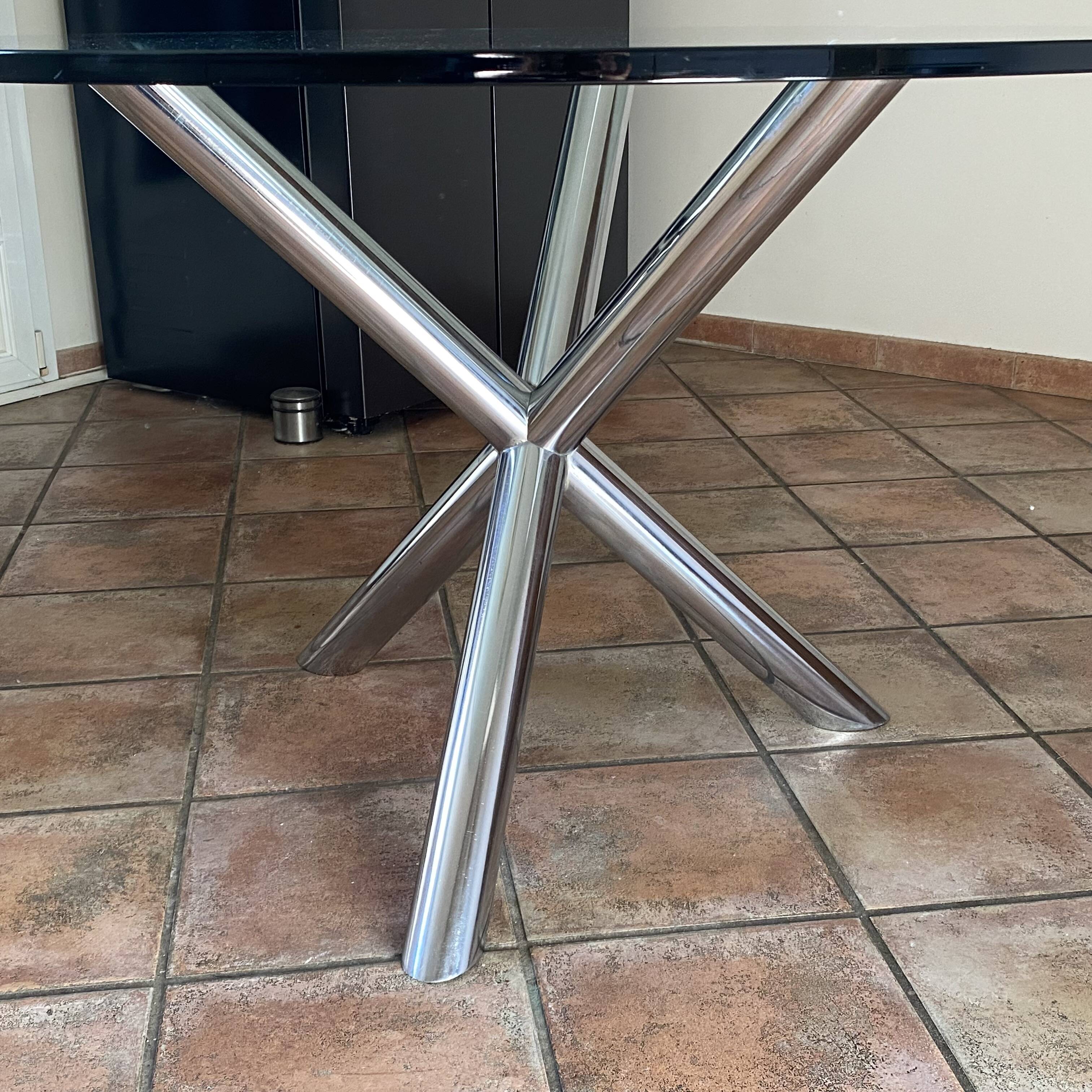 Table Renato Zevi pour Roche Bobois. 1970.