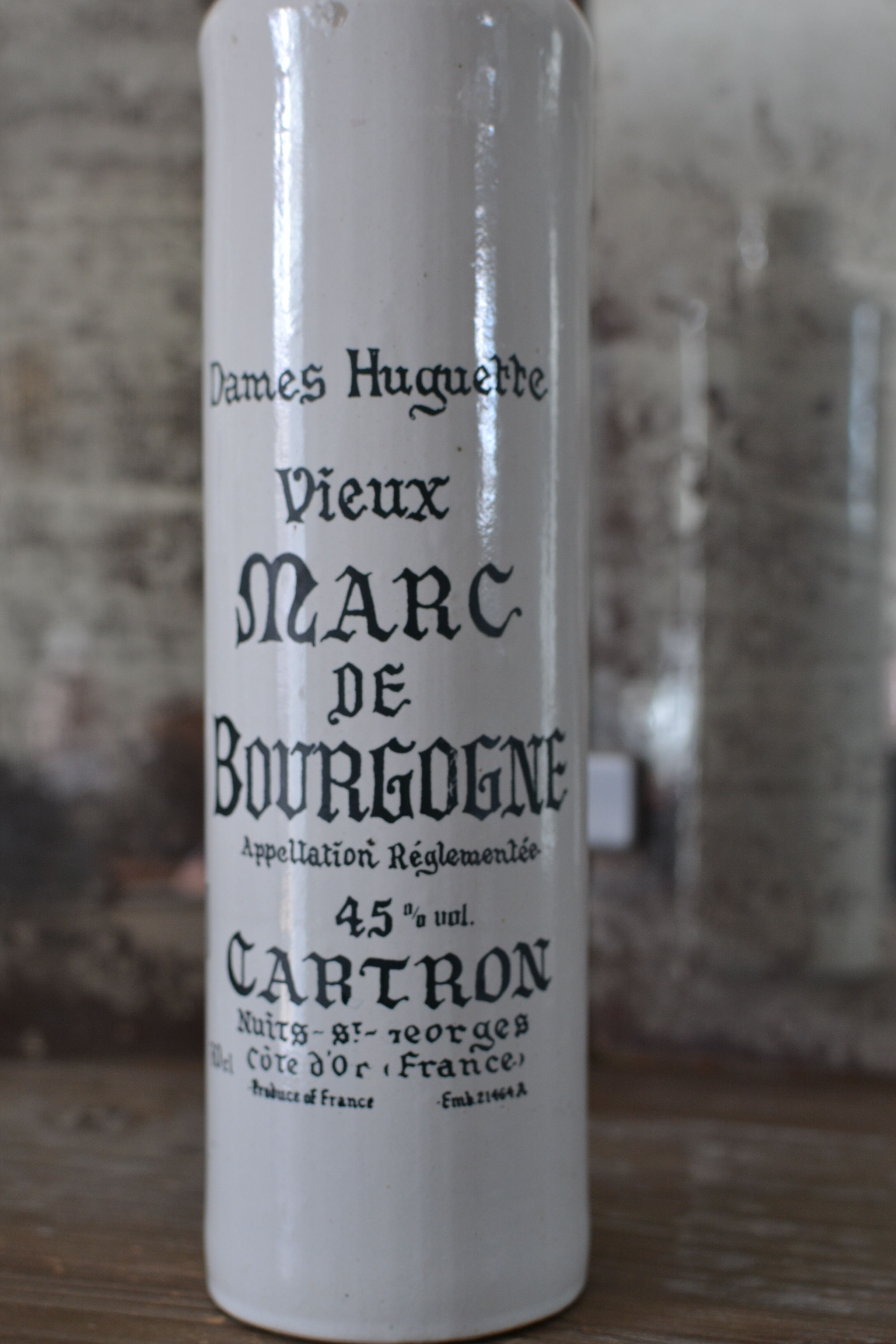 Bouteille gré Marc de bourgnogne écriture ancienne