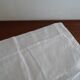 Lot 2 taies d'oreillers brodées anciennes en coton 66 x 66