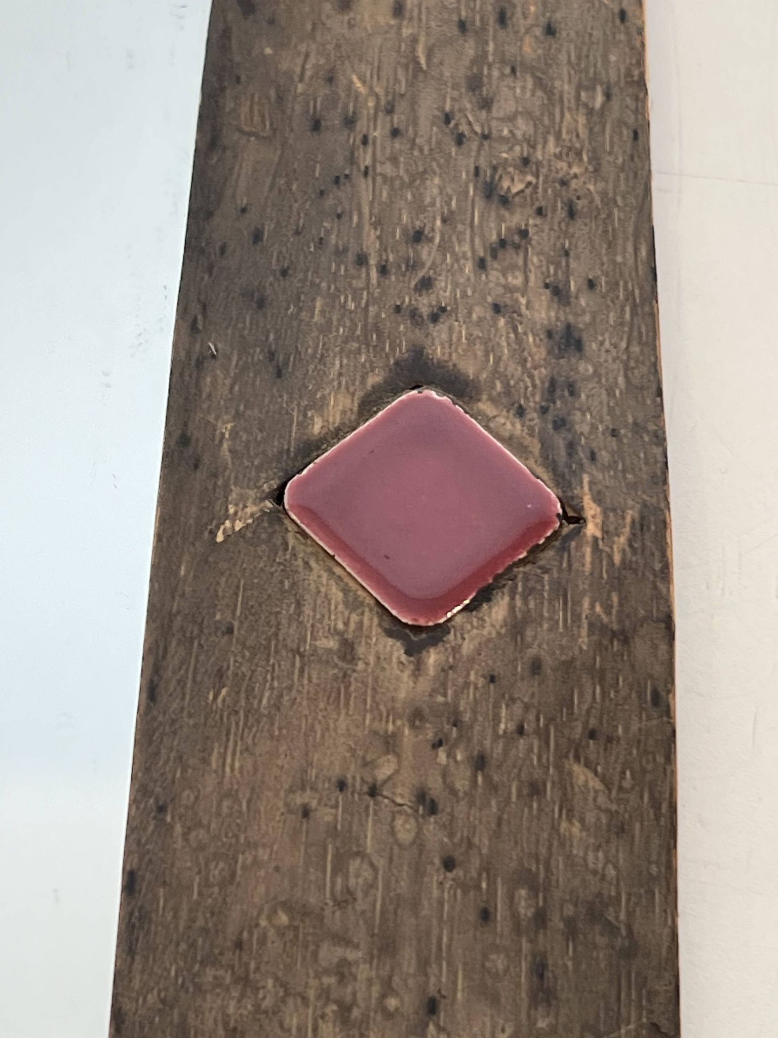 Miroir à Cadre en Céramique Émaillée Bronze à Cabochons Rouges. Travail Fra