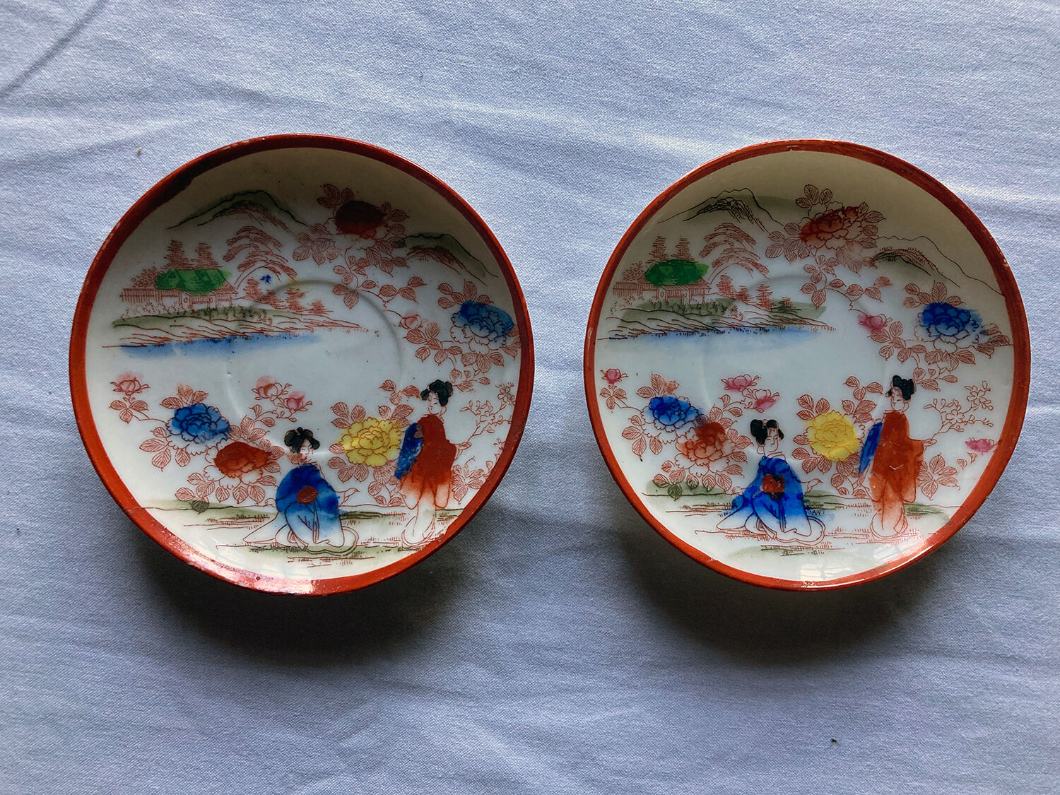 Set of 2 under coffee cups fine Japanese porcelain antique signed 大日本