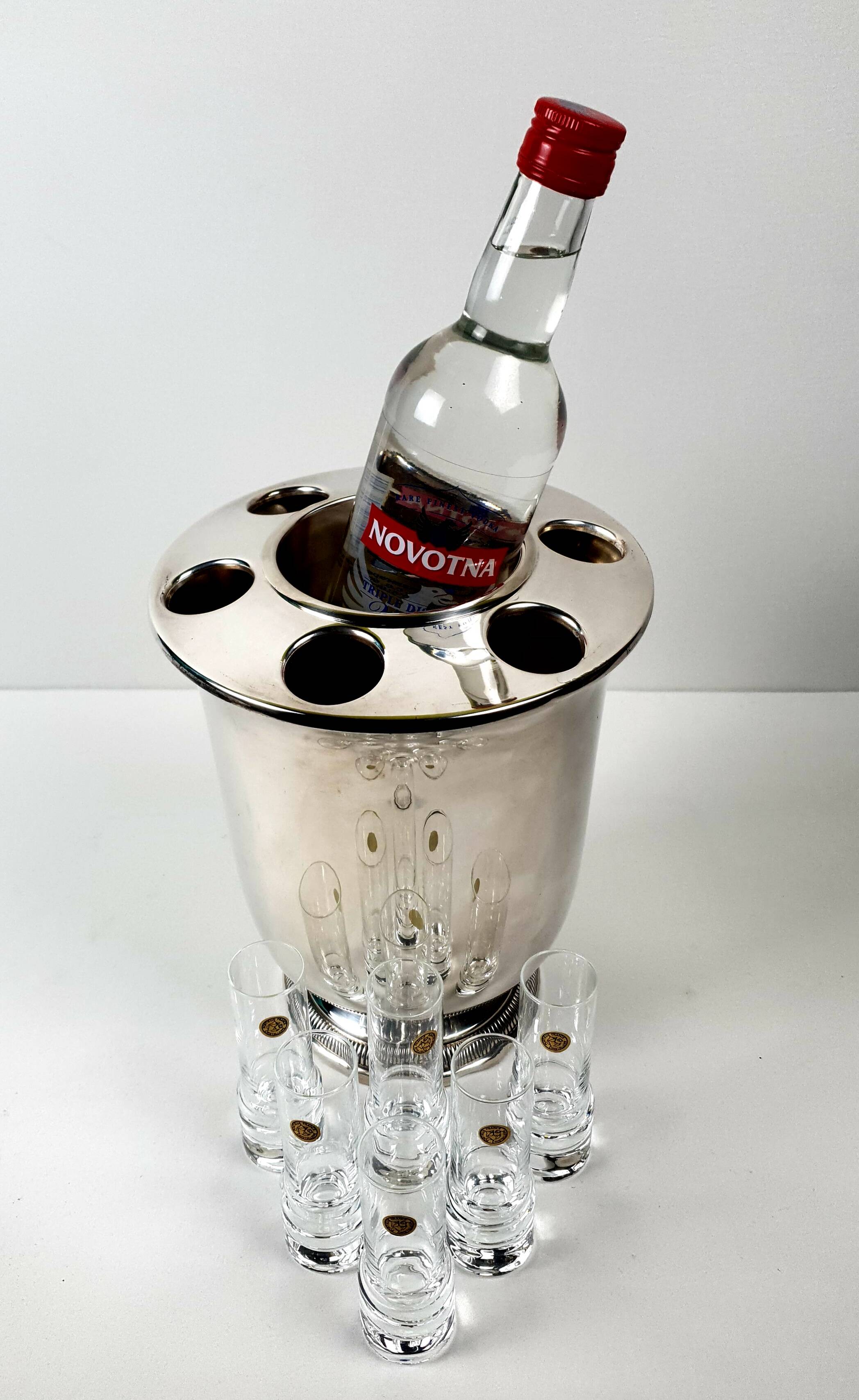 Vodka freshener with 6 glasses in Portieux crystal