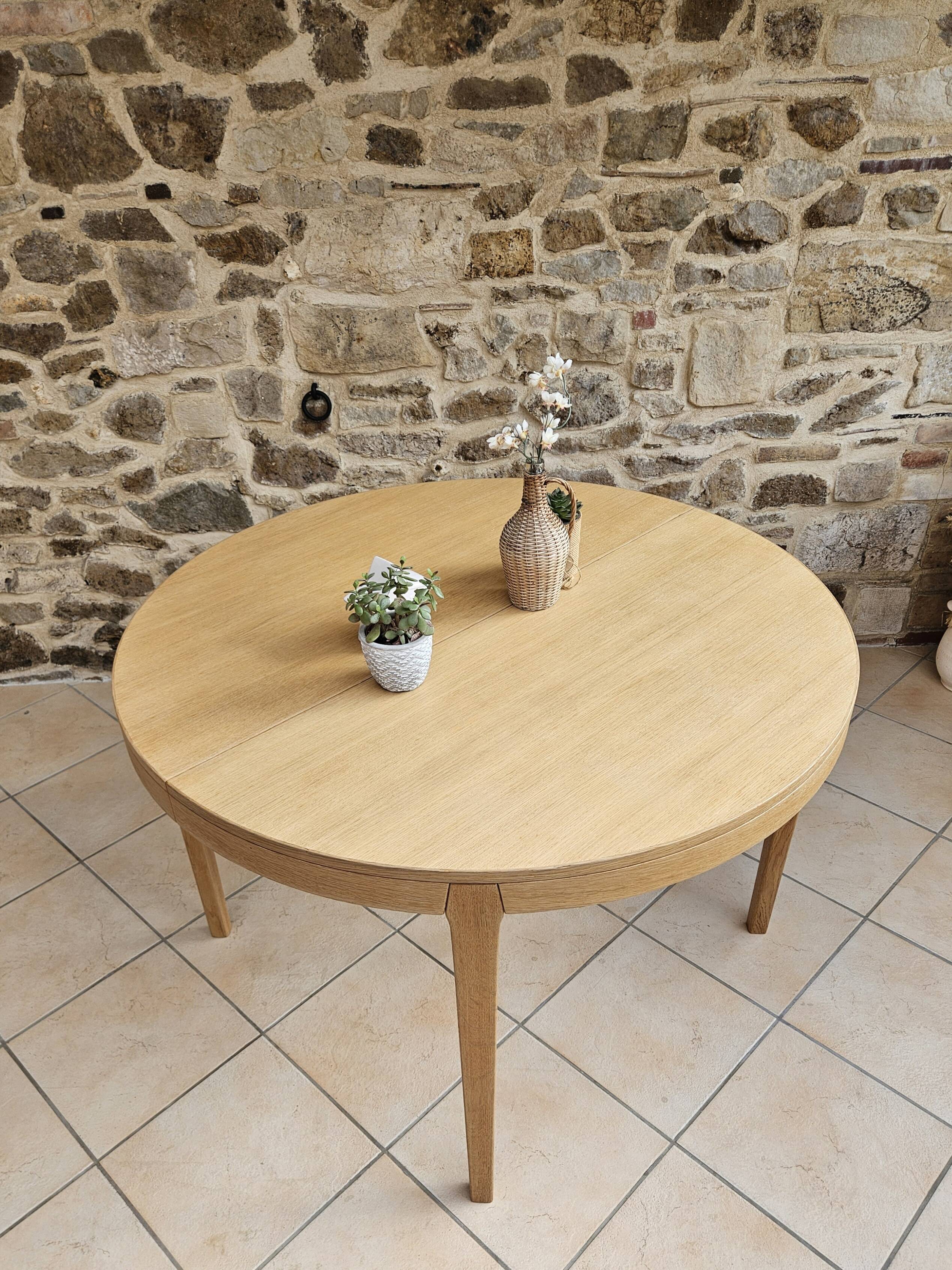 Round table