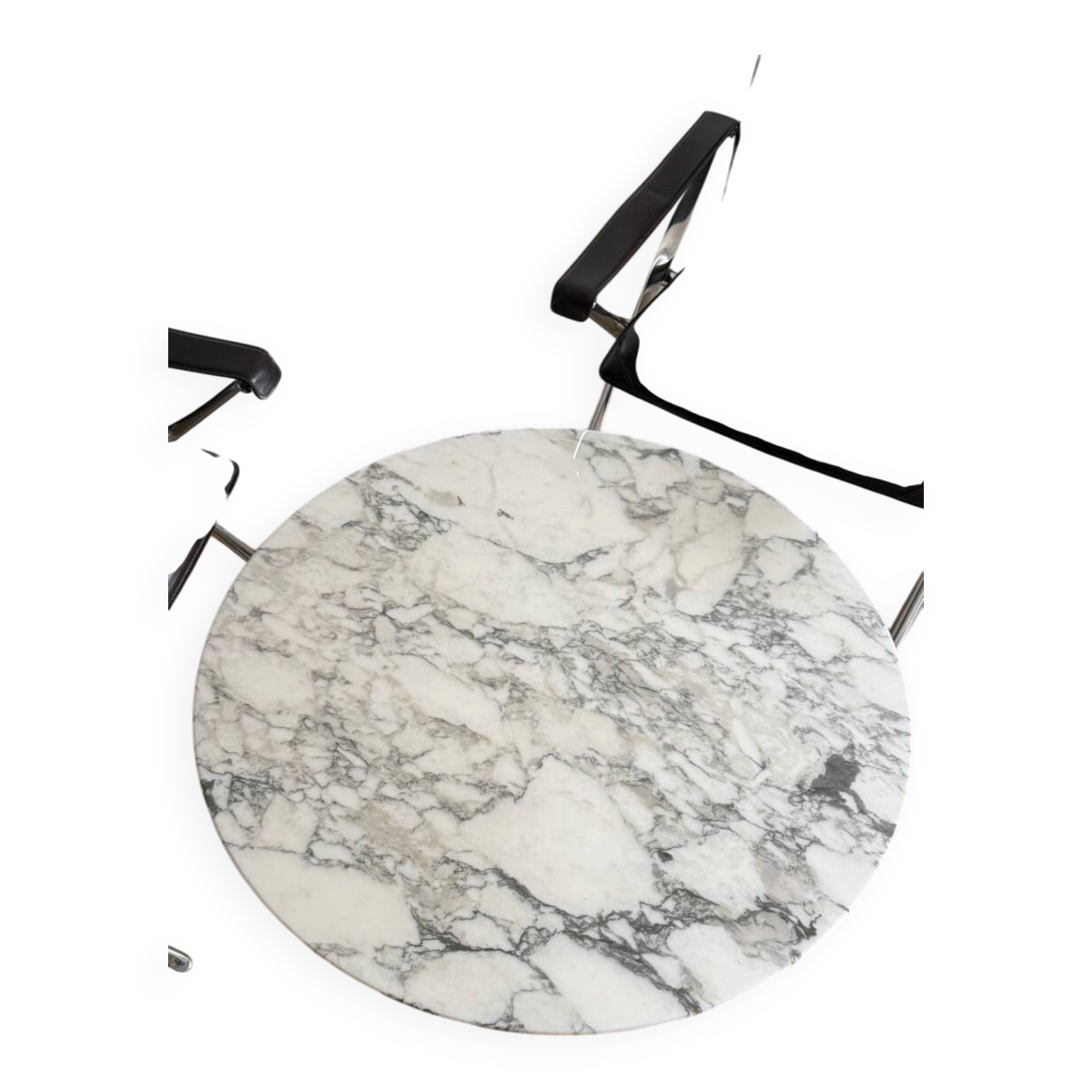 Knoll table - Eero Saarinen coffee table