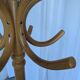 Porte-manteau en bois cintré vintage dans le style Thonet, porte-manteau des années 50