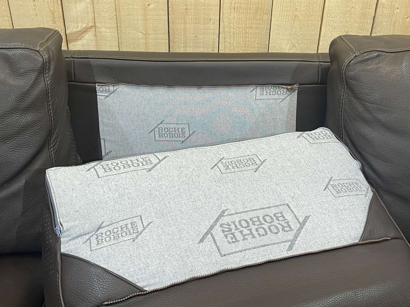 Modern 3-seater leather sofa rochebobois