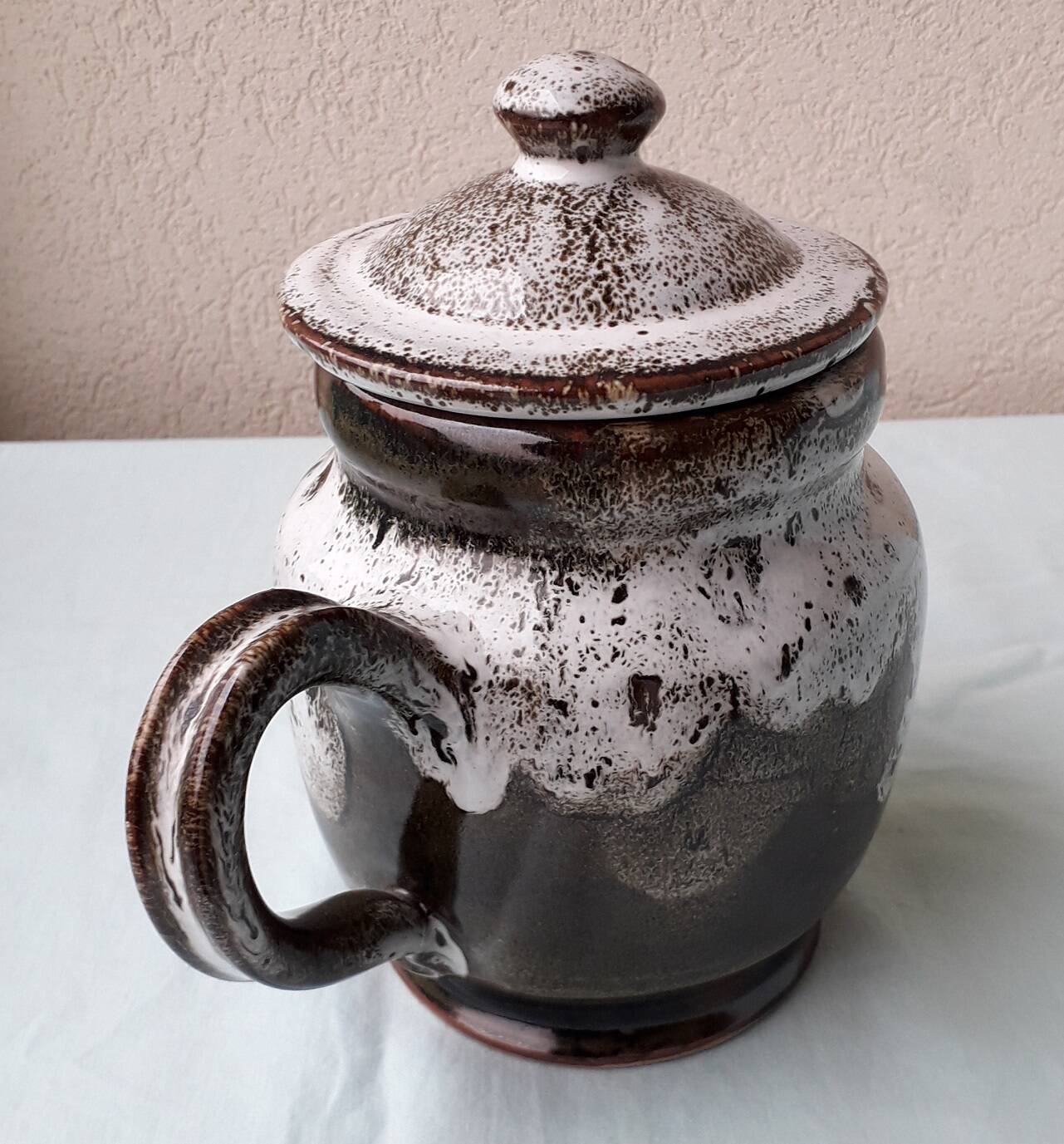 Enameled stoneware coffee pot