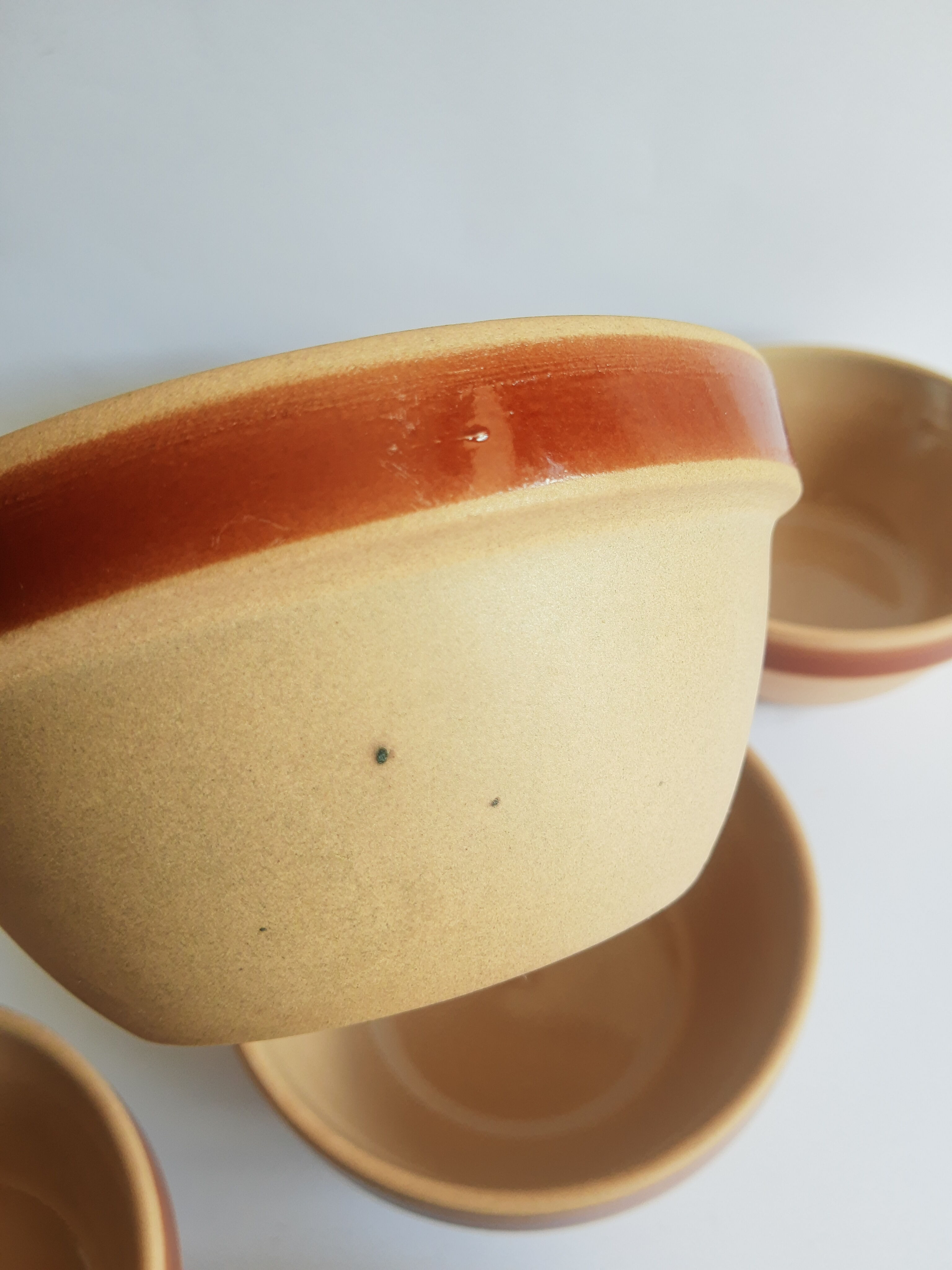 Set of 6 vintage Gien France stoneware bowls