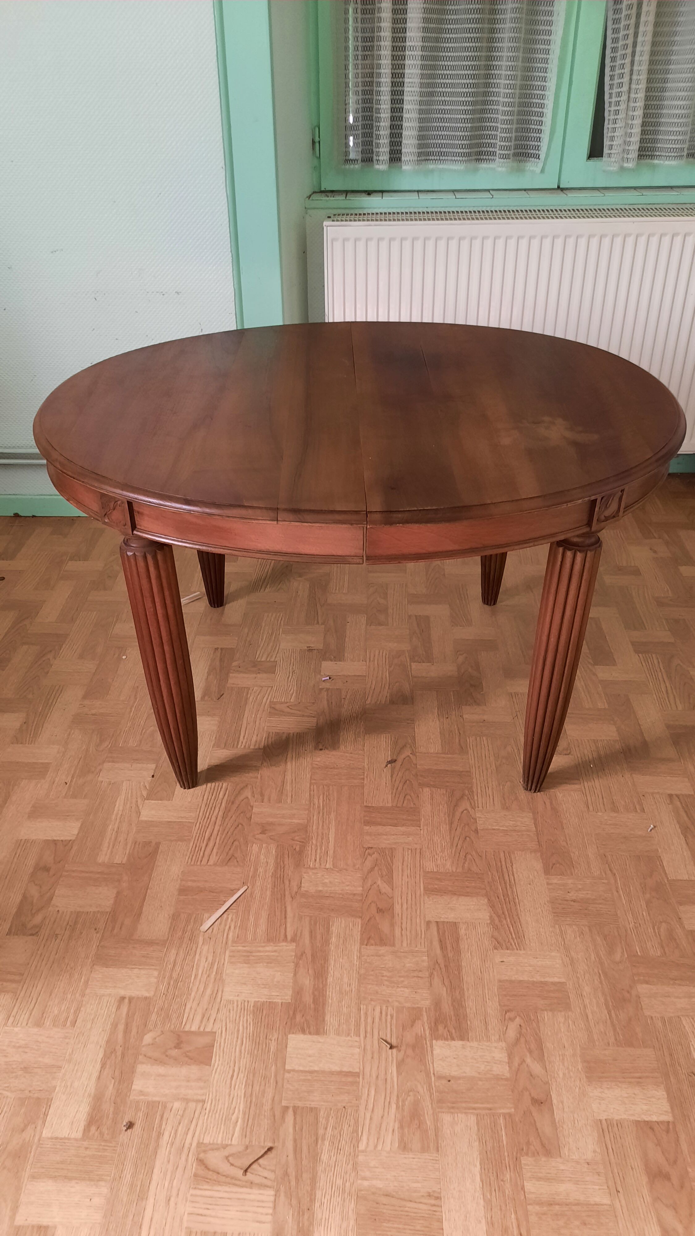 Table ronde style art déco