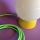 Lampe salon chevet bureau vintage opaline blanche "Jaune"