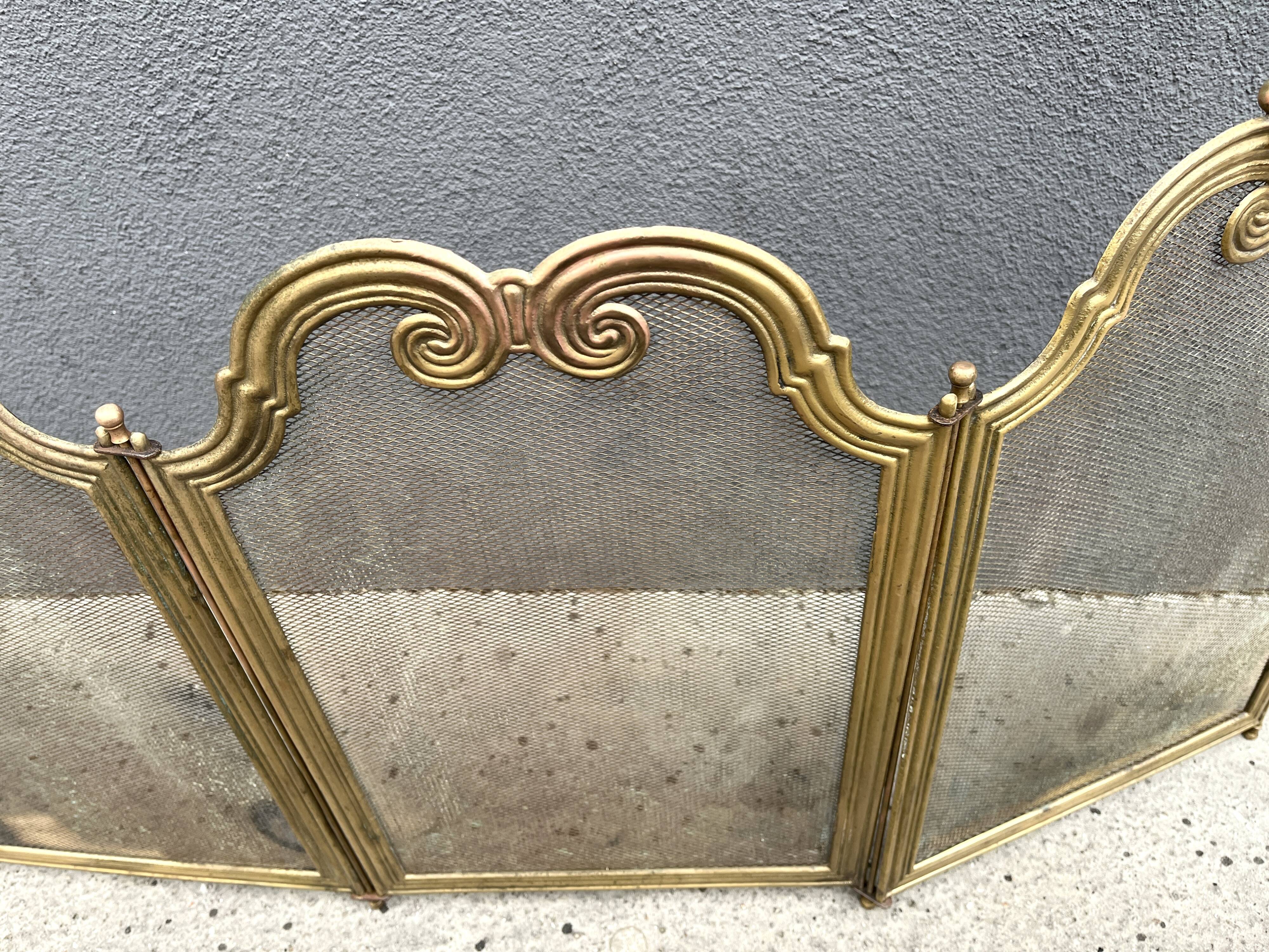 Antique brass fireplace screen from the 1920s, 4-panel fireplace screen