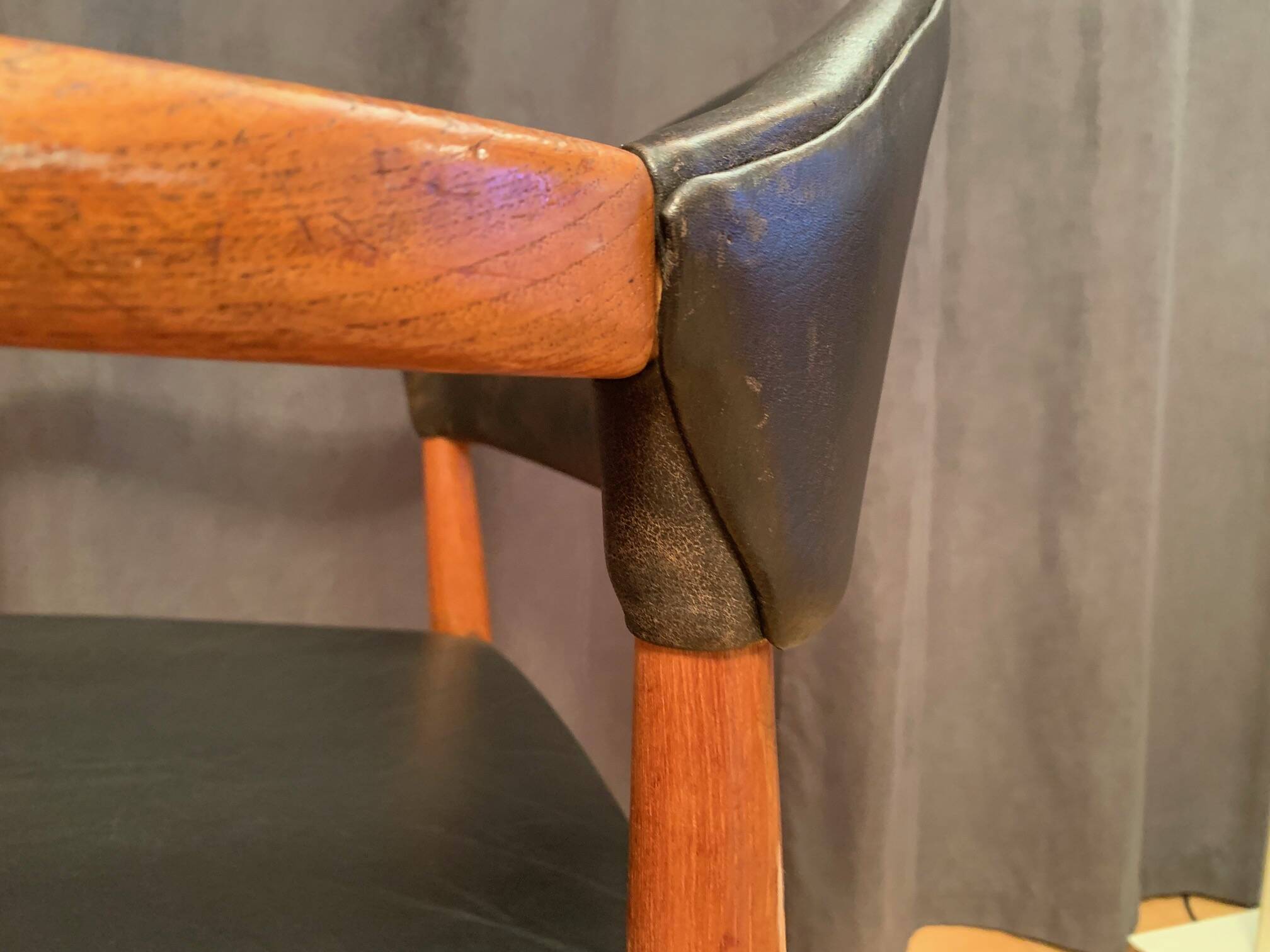 Armchair Model 223 designed by Kurt Olsen, Slagelse Mobelvaerk, Denmark, 1950s