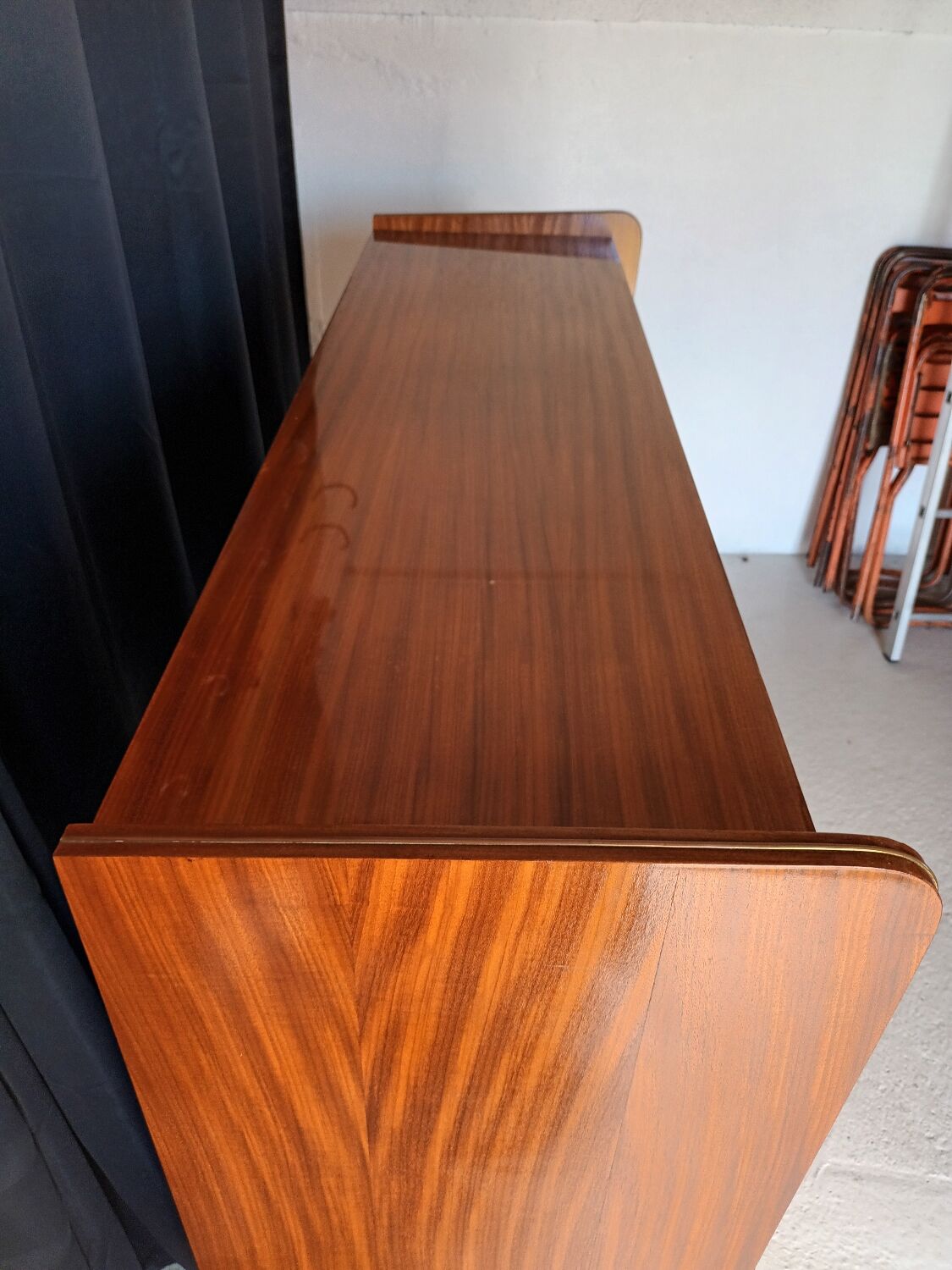 Vintage showcase buffet