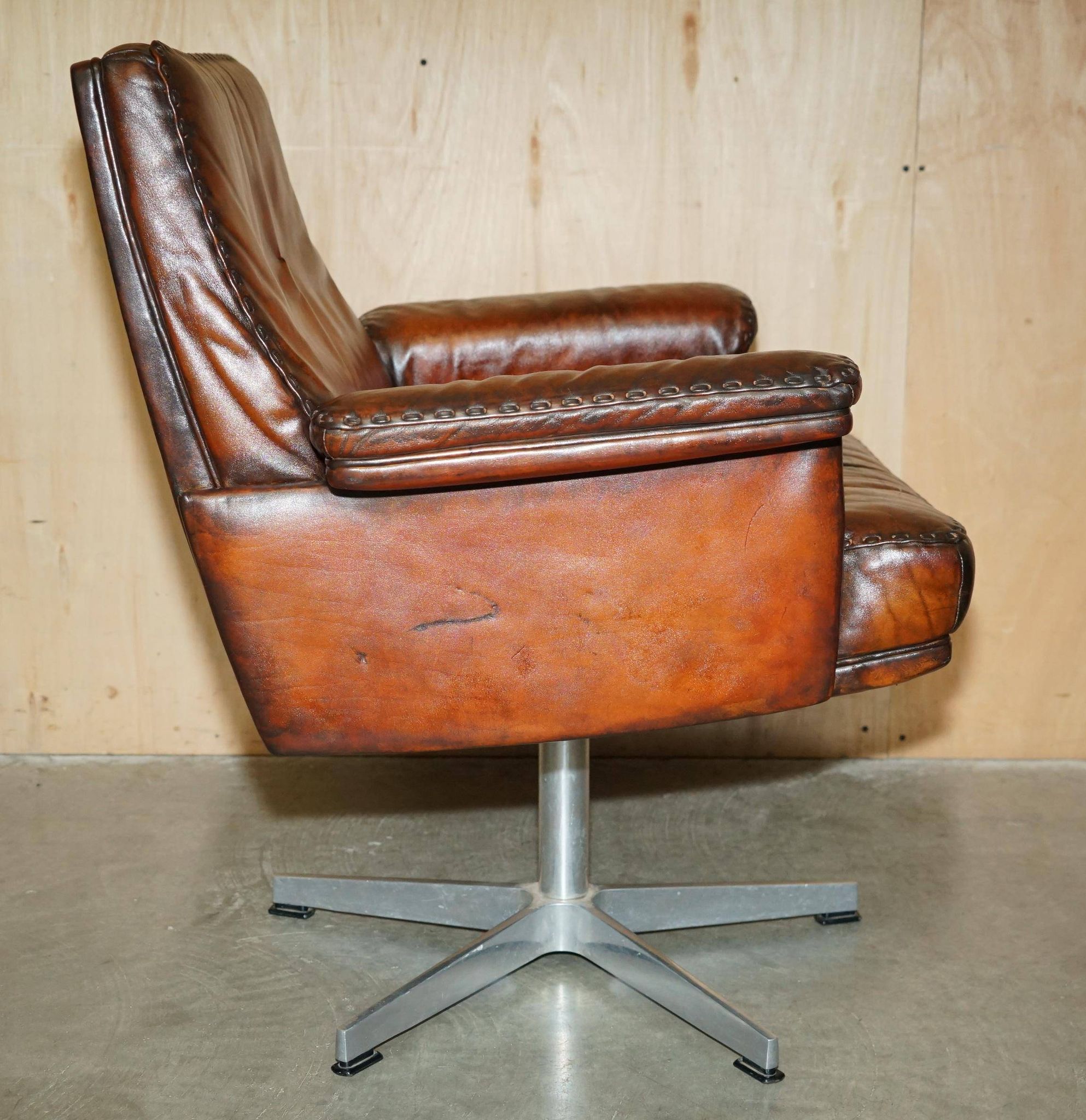 Chaise de bureau pivotante Mid Century Modern De Sede DS35 cuir