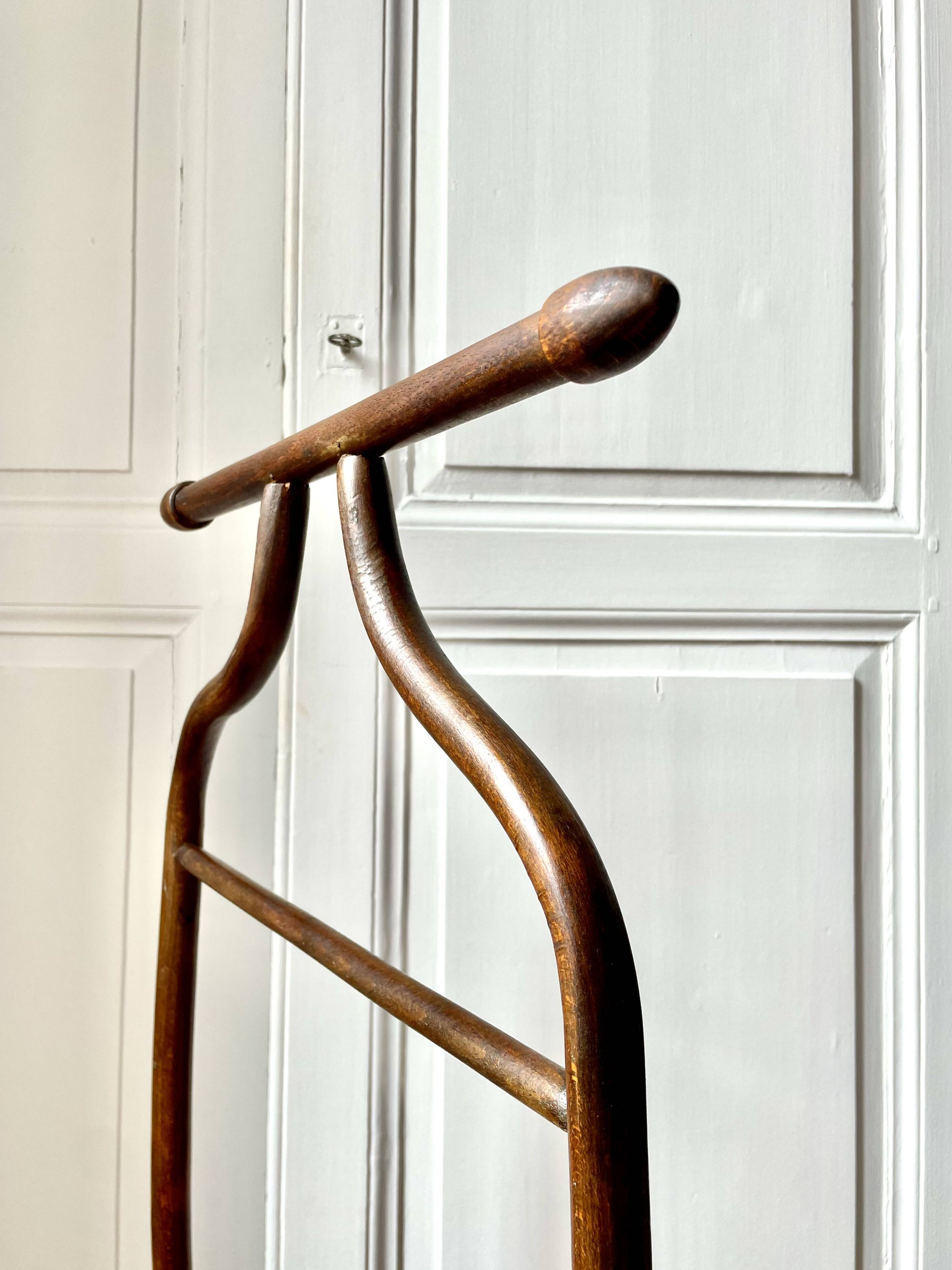 Thonet P133 valet, circa 1920