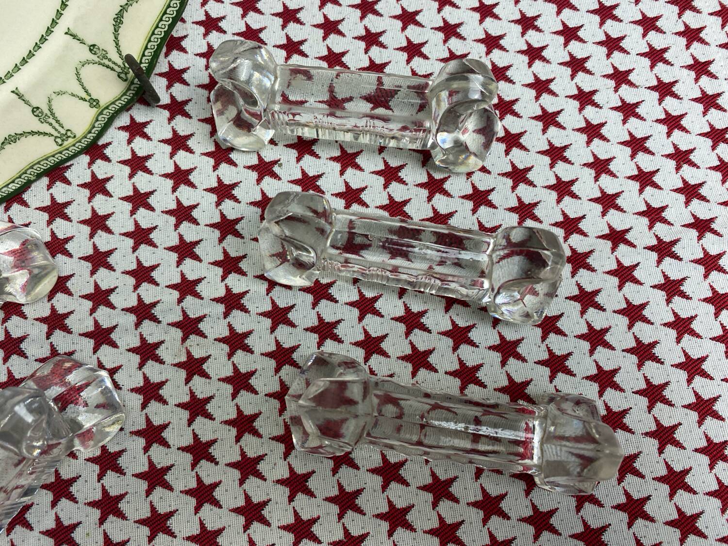 Lot de 6 porte-couteaux en verre moulé anciens