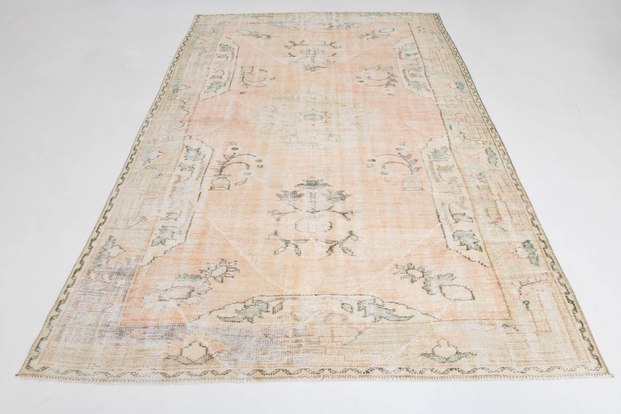 Turkish Vintage Rug, 196x288 Cm
