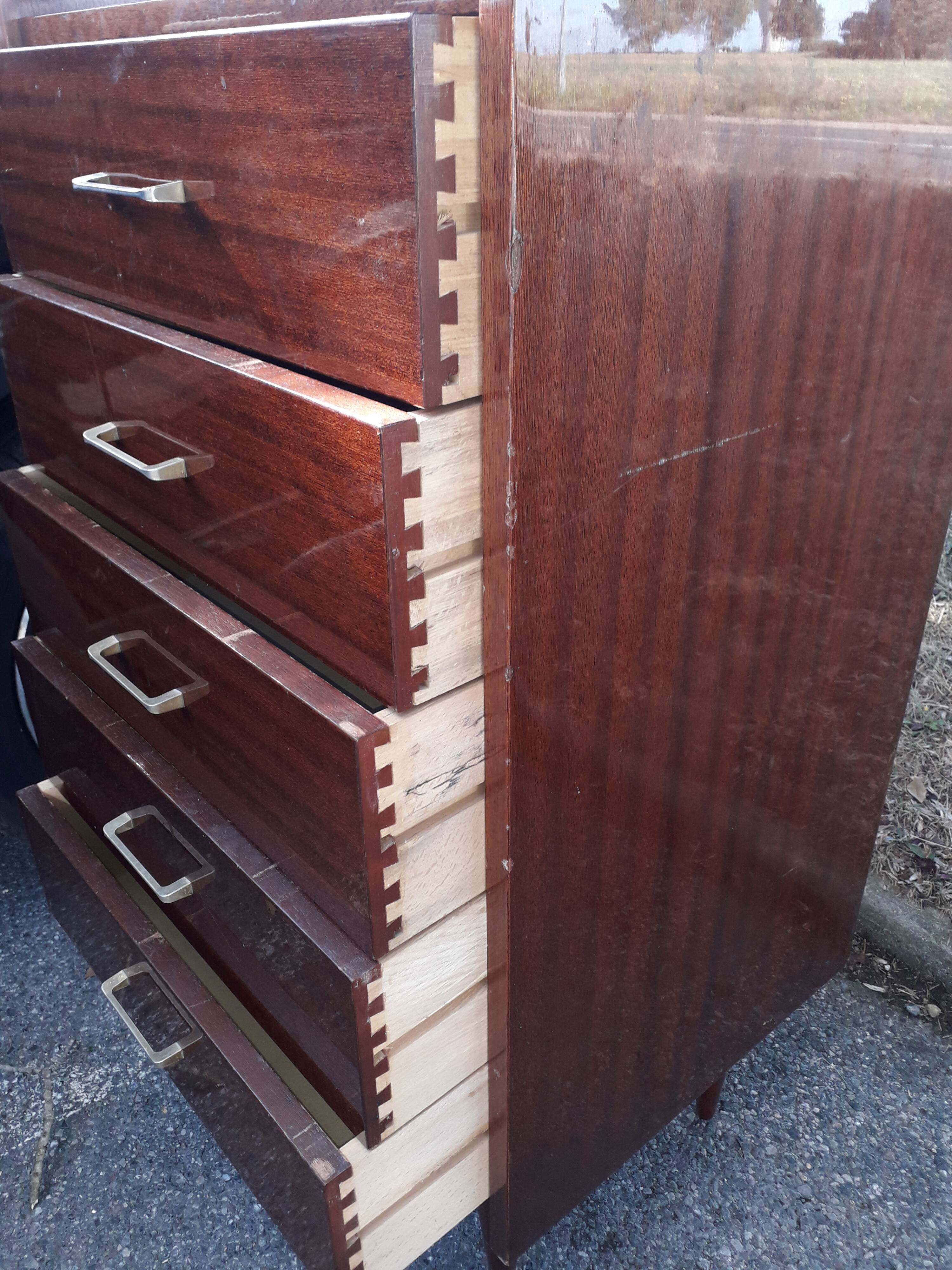 Chiffonier vintage