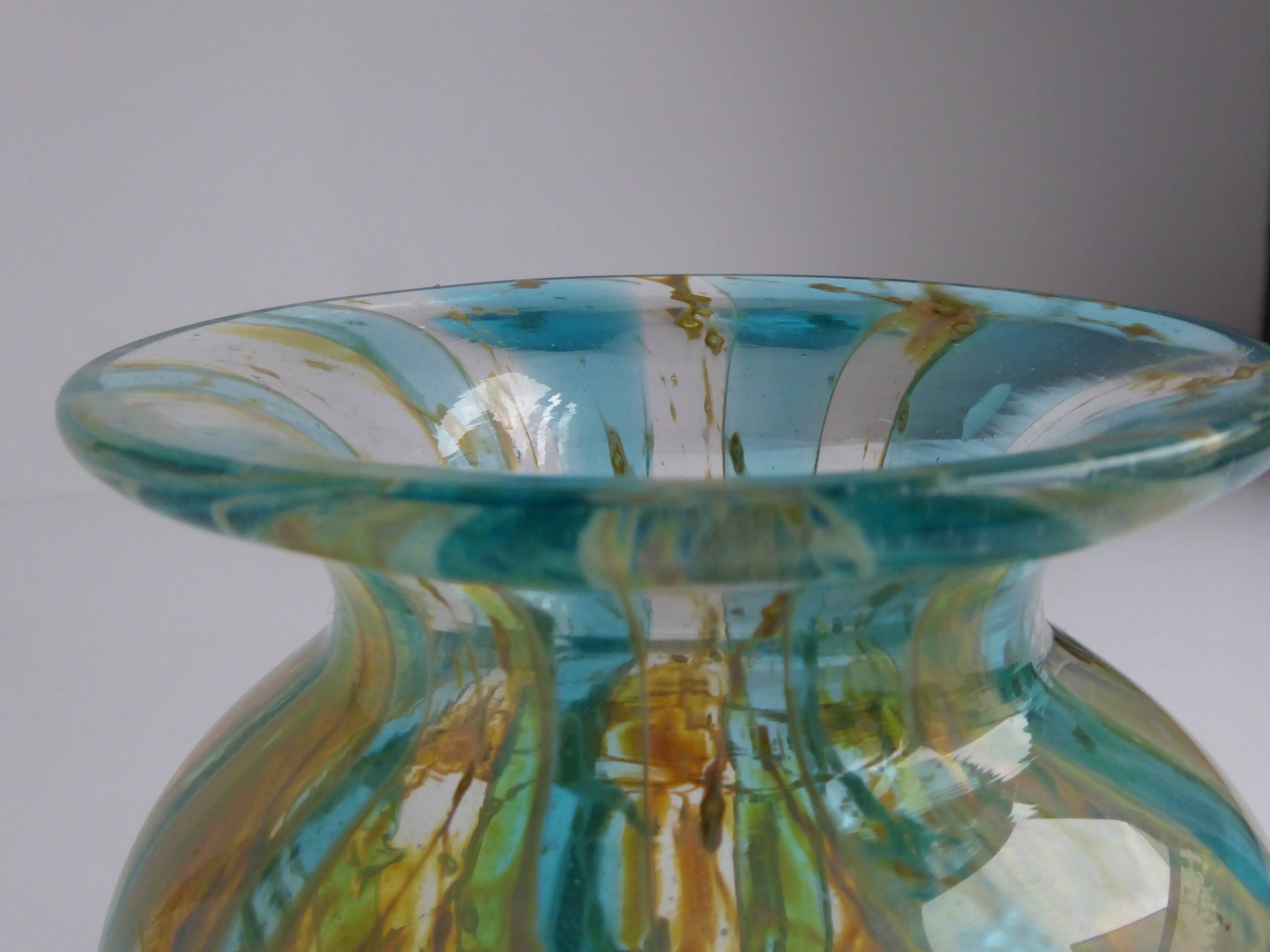 Small molino blown glass vase