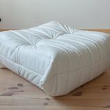 Togo pouf in white leather by Michel Ducaroy for Ligne Roset