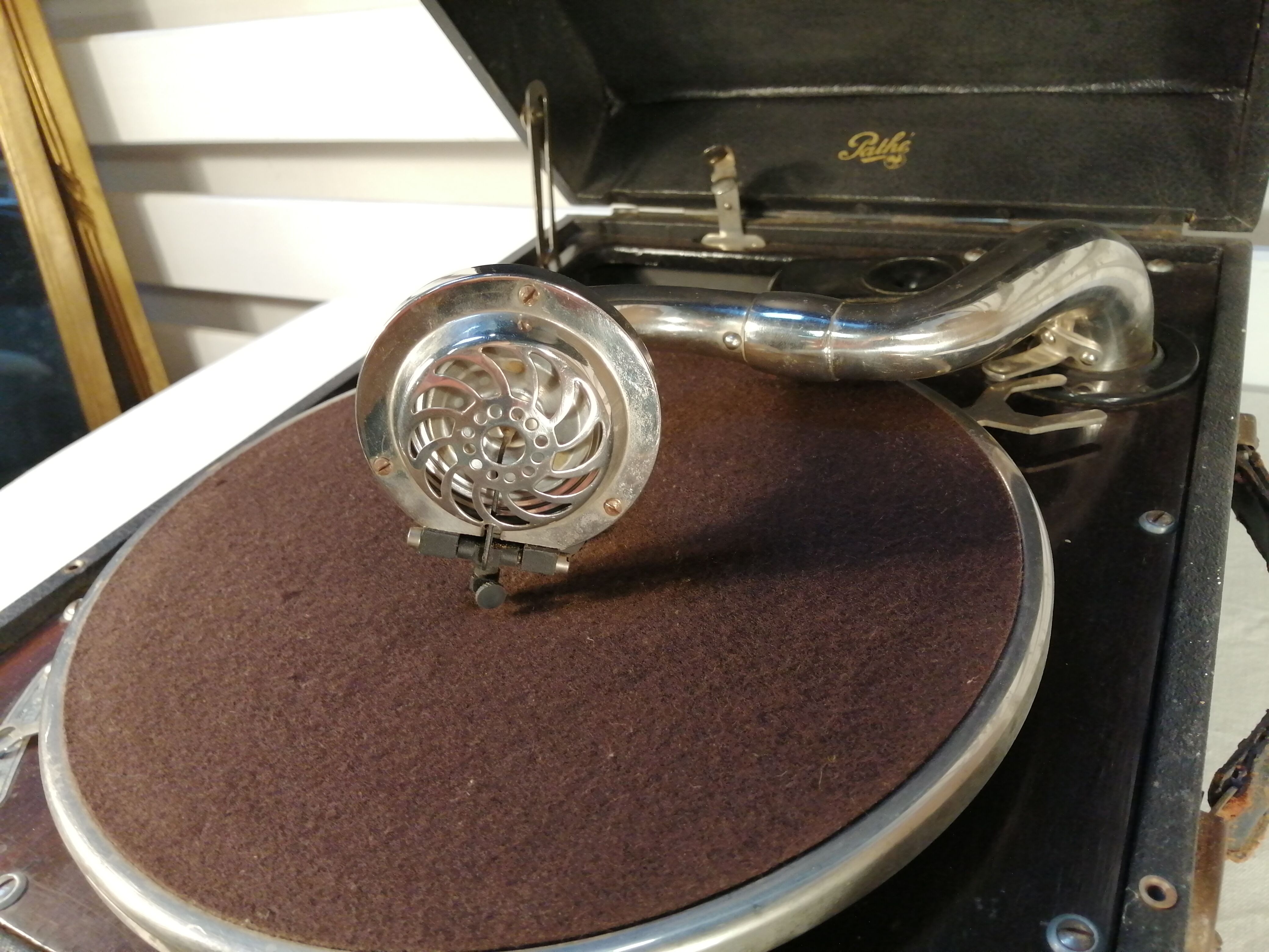 Pathé Portable Gramophone-Phonograph - Vintage