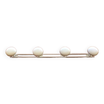Tin wall hook