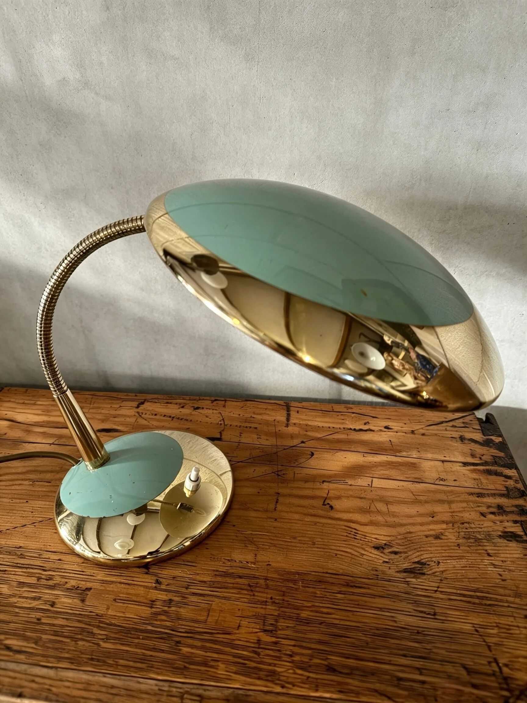 Lampe de table à col de cygne des années 1950 par Hala