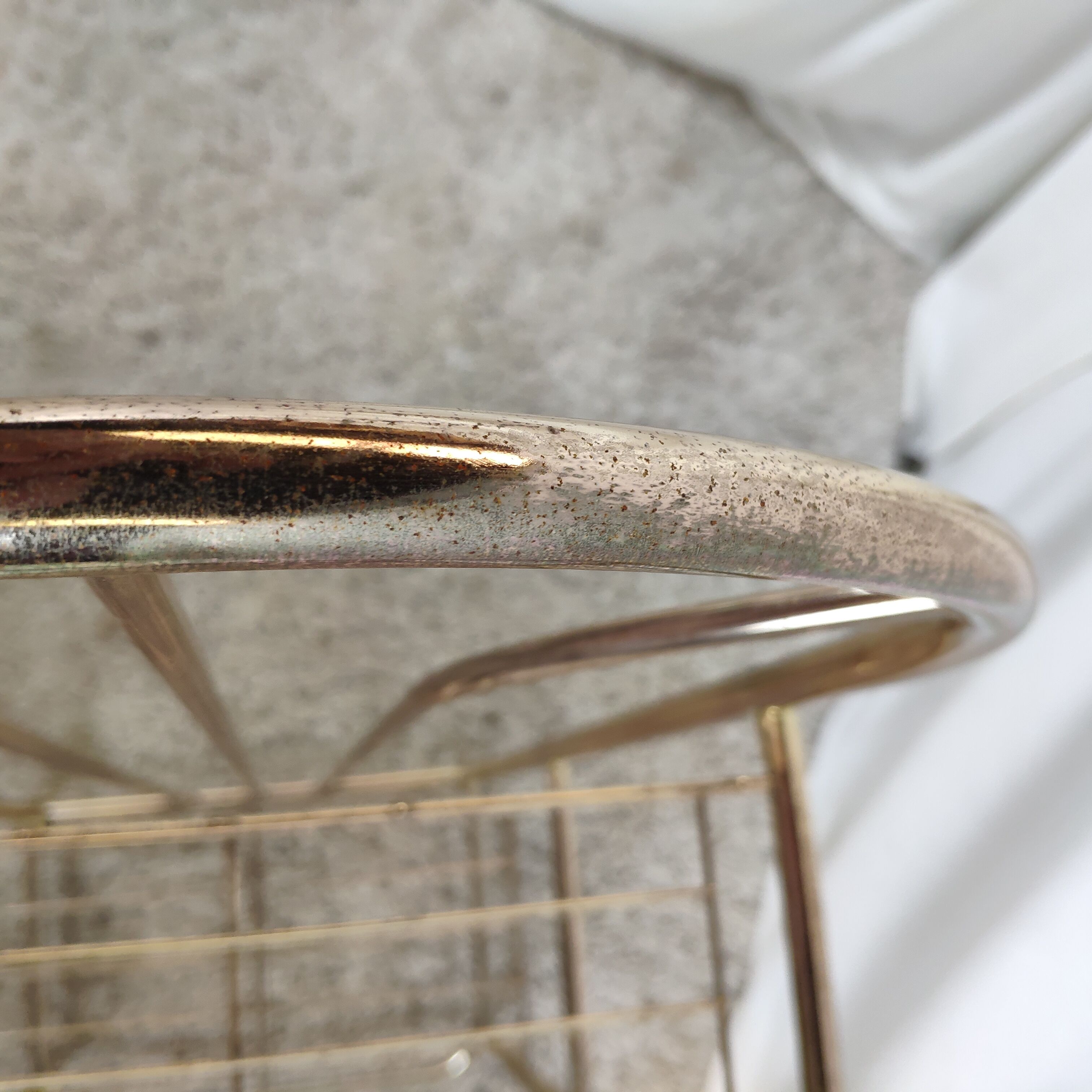 Extra art deco gold metal shelf