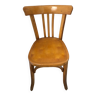 Chaise en bois de type bistrot