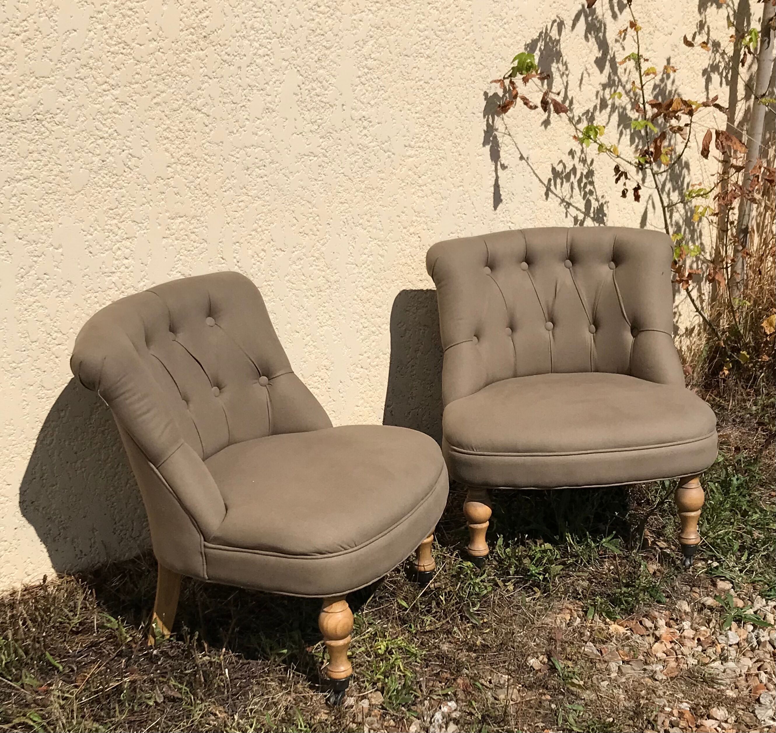 Pair of toad armchairs