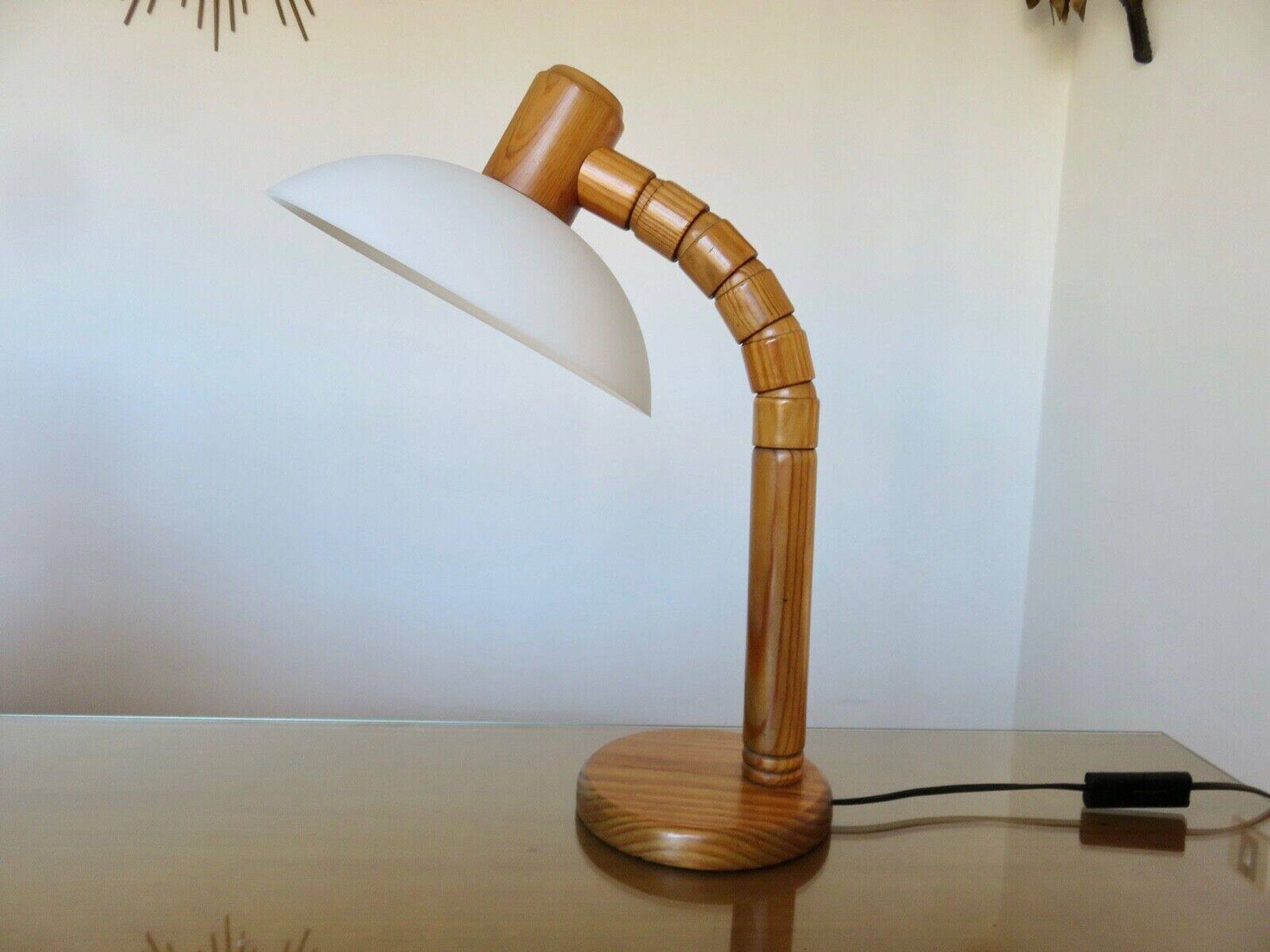 Scandinavian articulated lamp in pine and plastic 1970