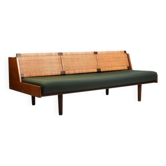 Daybed GE-258 Teck/Canne par Hans J. Wegner