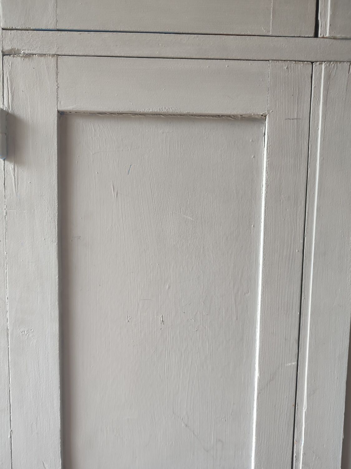 Armoire parisienne