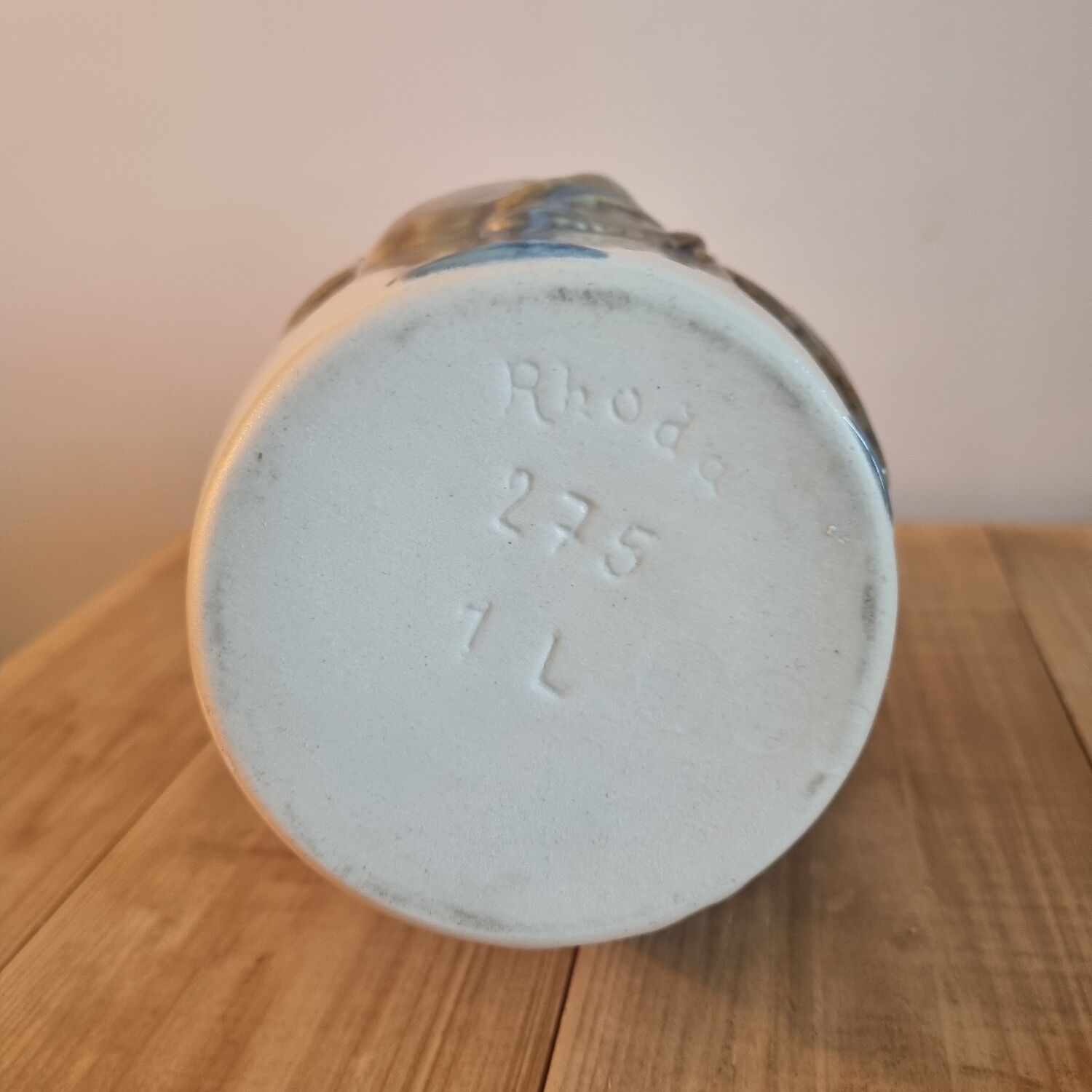 Cloud-sandstone decanters