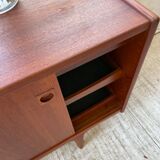 Teak row Johannes Andersen Samcom