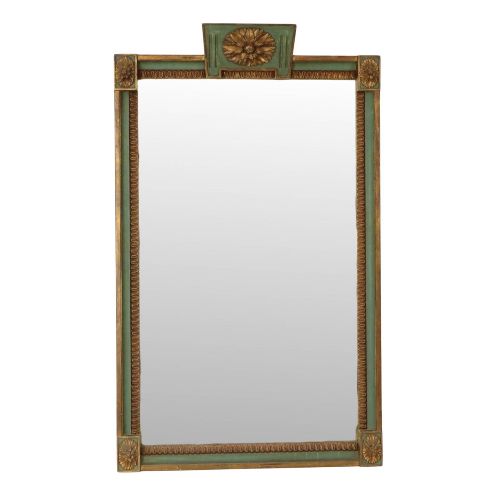 Miroir en bois doré, France, début du XXe siècle