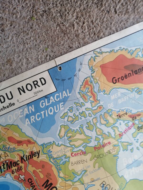 Carte physique d'école Amérique du nord / Asie vintage.