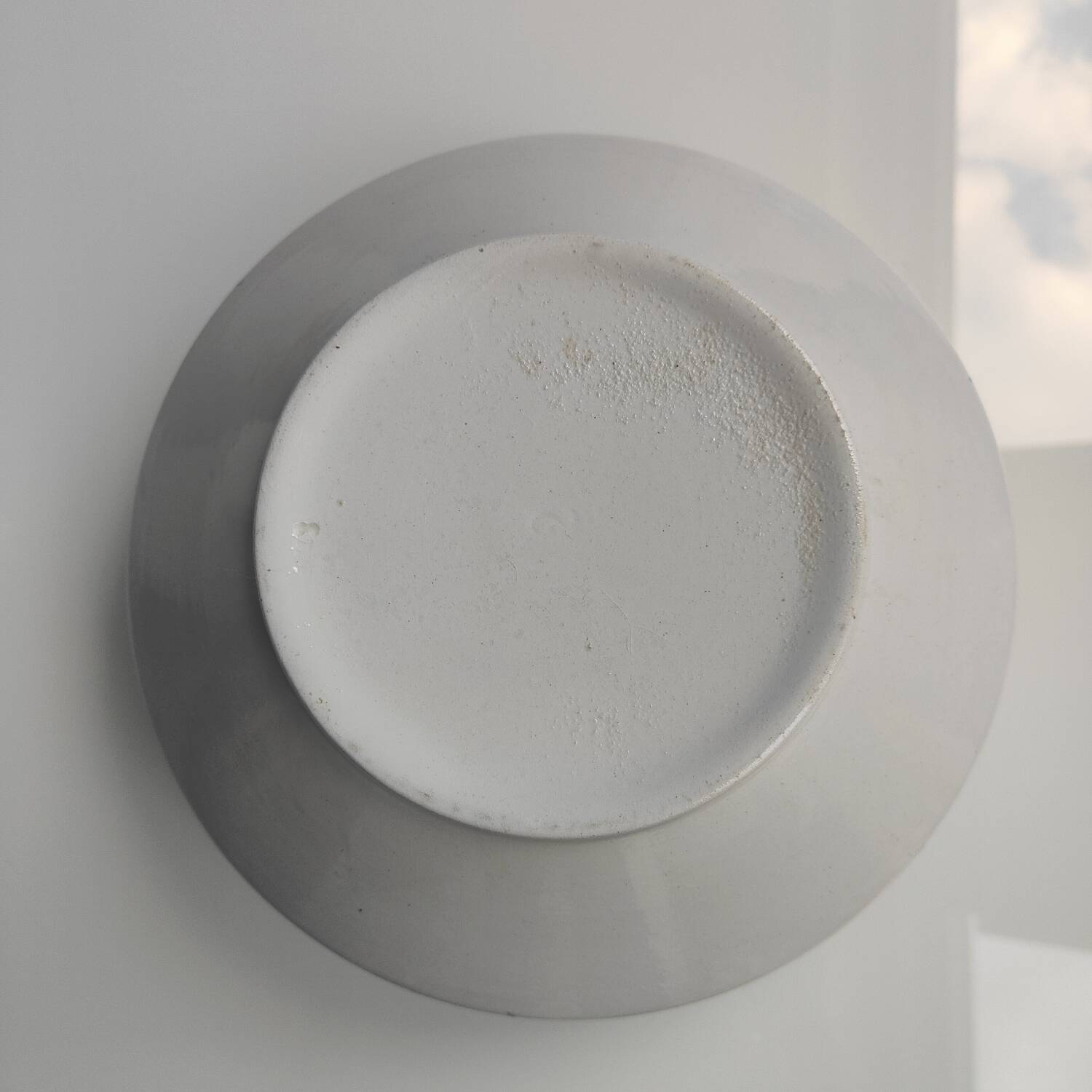 Iron earth salad bowl