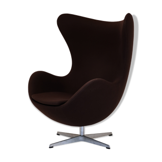 Egg armchair by Arne Jacobsen for Fritz Hansen 2009