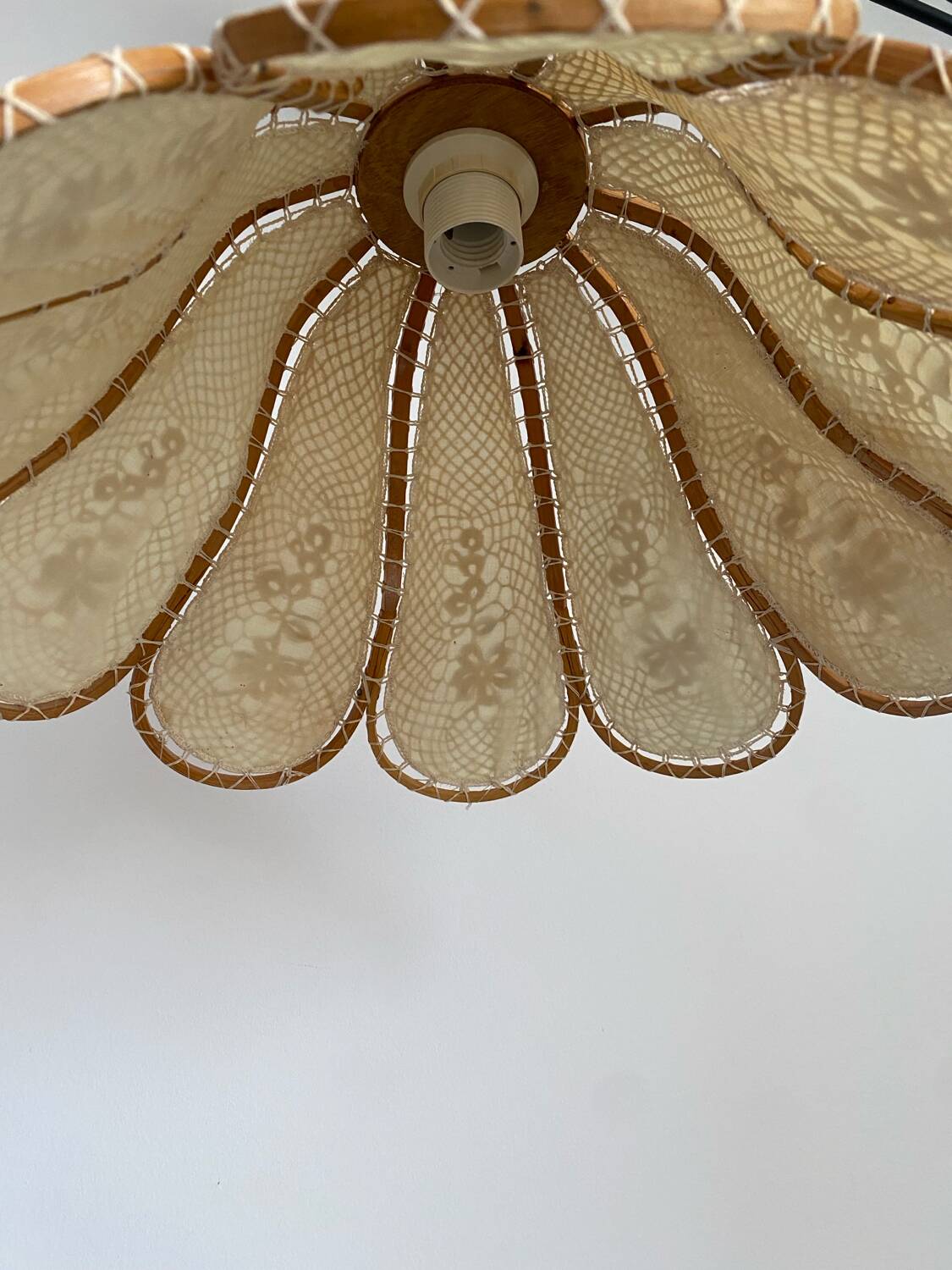 Hanging flower in wood, fabric and hook