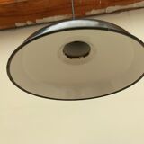 Industrial lamp in enamelled sheet metal