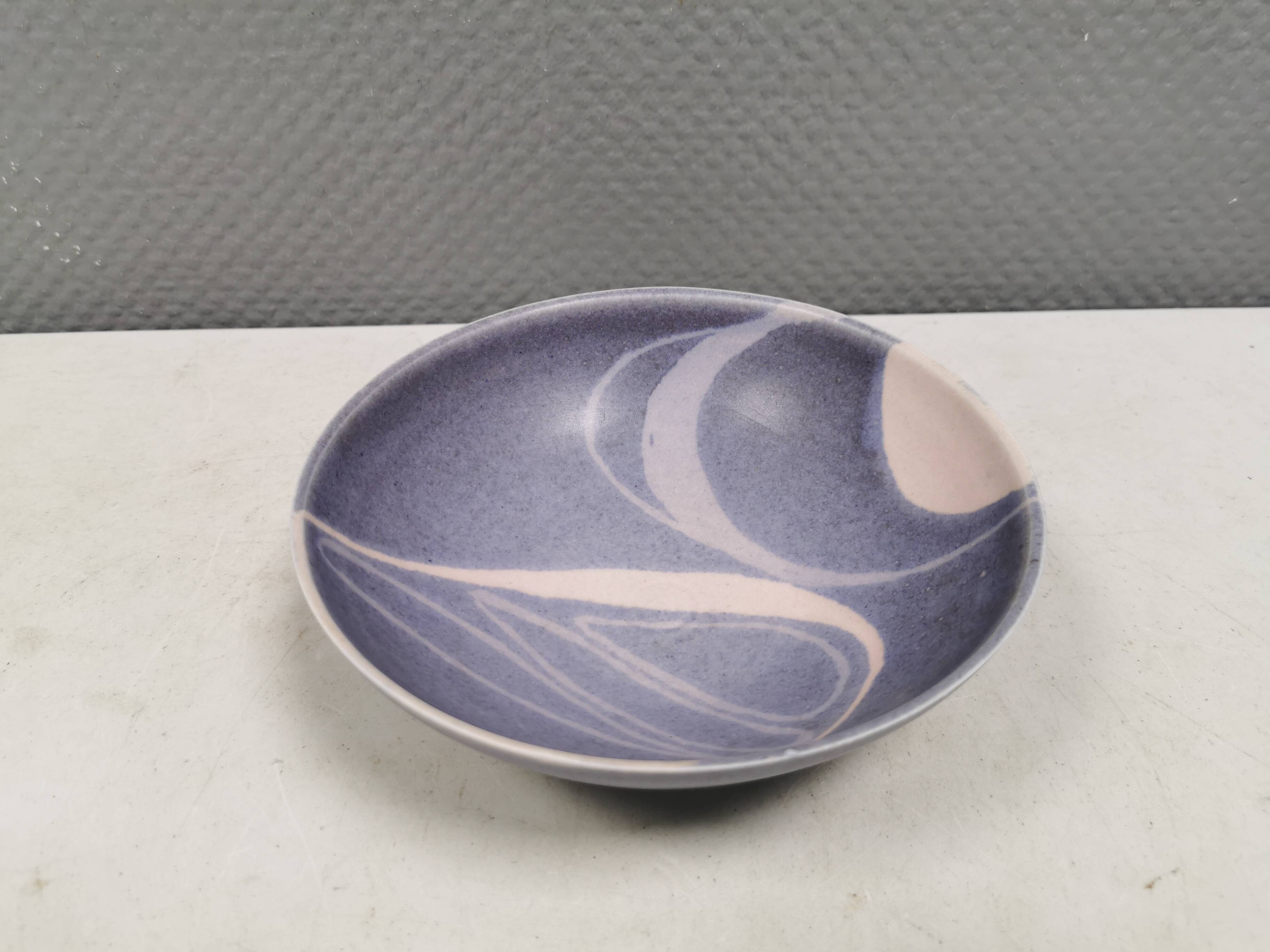 A unique bowl by Vibeke Fischer from 1984.