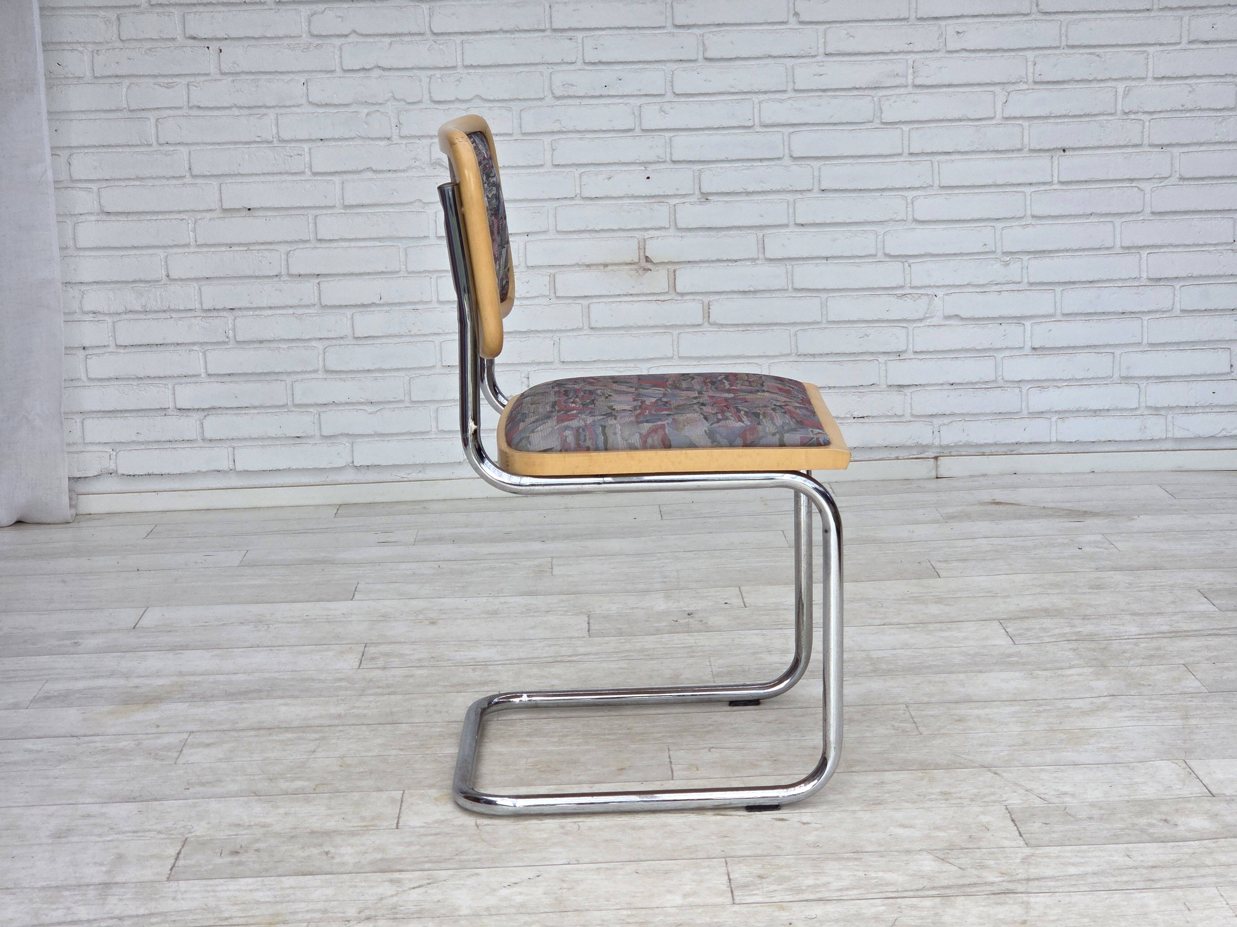 1970s, set of 4 pcs Italian dining chairs in Bauhaus style.