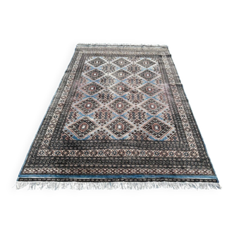 Tapis pakistanais