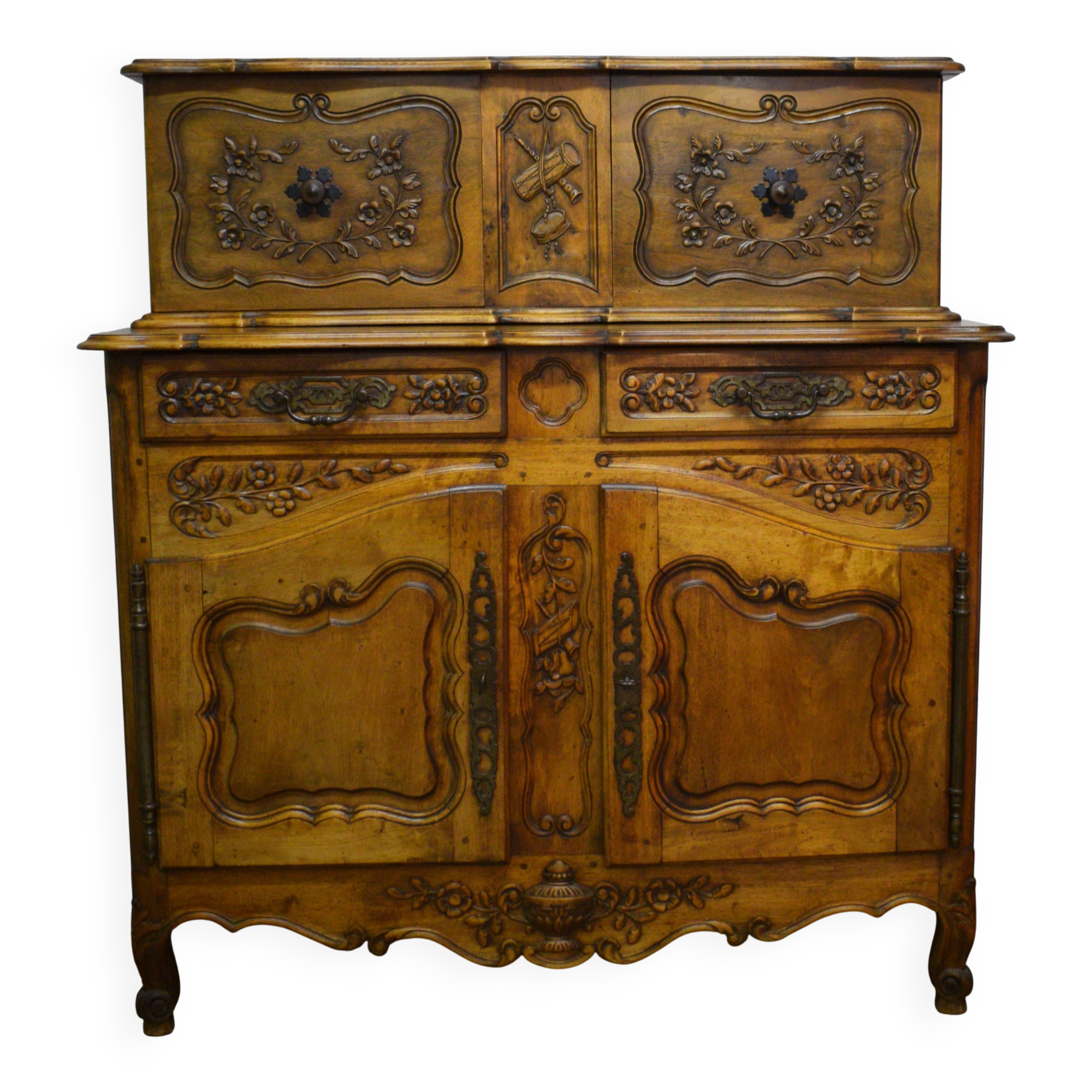 Louis XV Provencal style sliding sideboard in walnut, 19th century