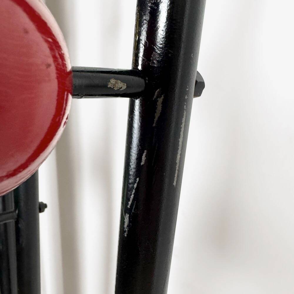Metal coat rack with wooden balls and scoubidou from the 1960s.