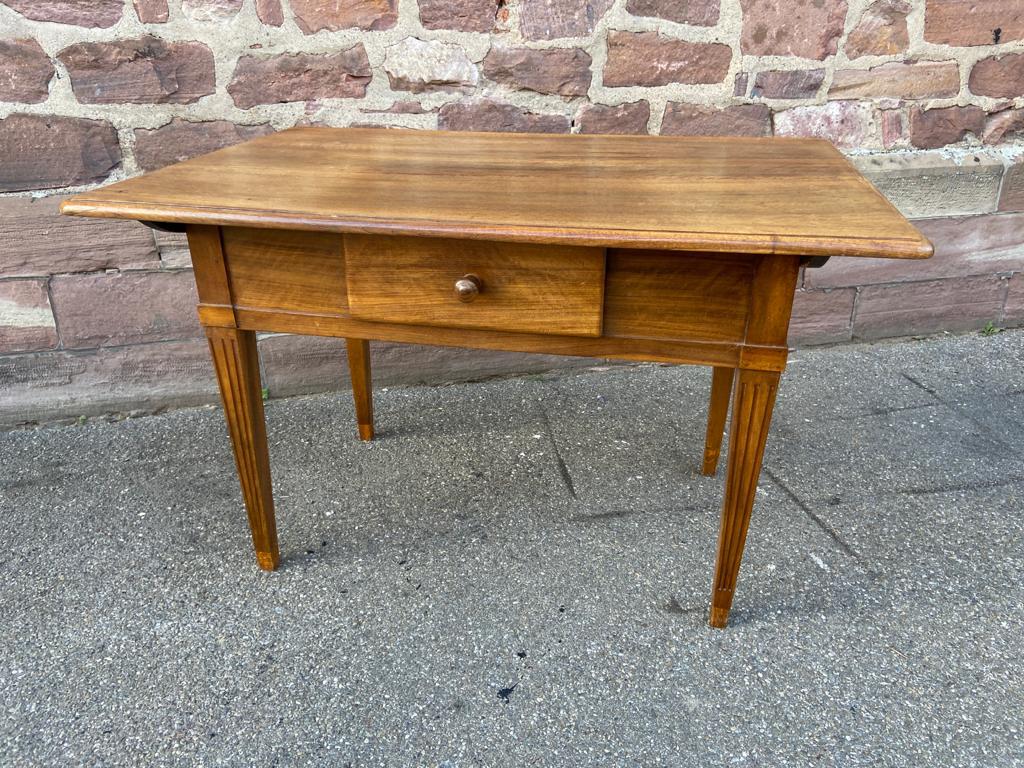 Alsatian farmhouse table Louis XVI walnut