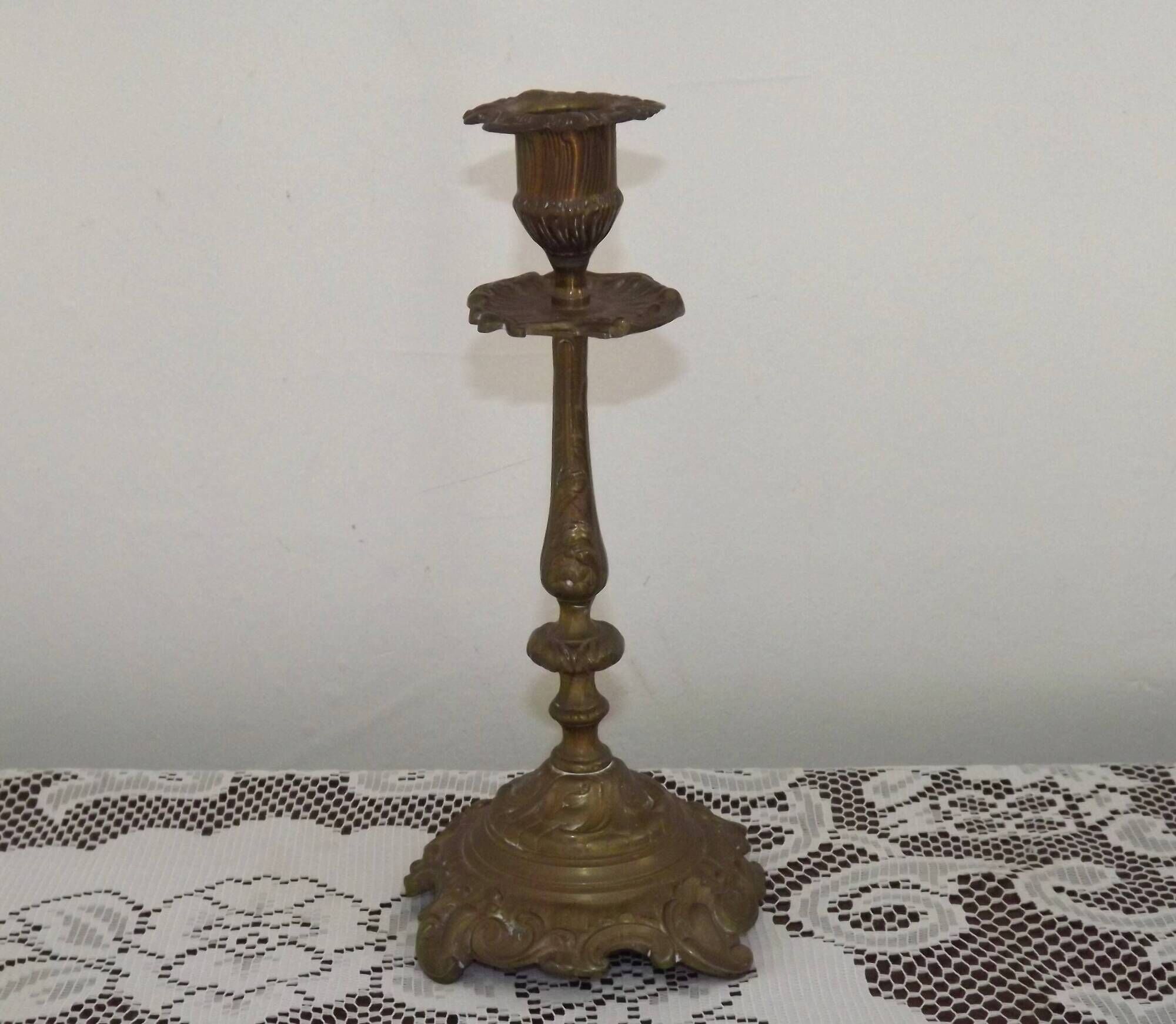 French Vintage Bronze Candlestick With Lovely Acanthus Leaf Detail 5165