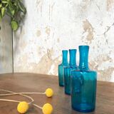 Lot de 3 fioles en verre bleu