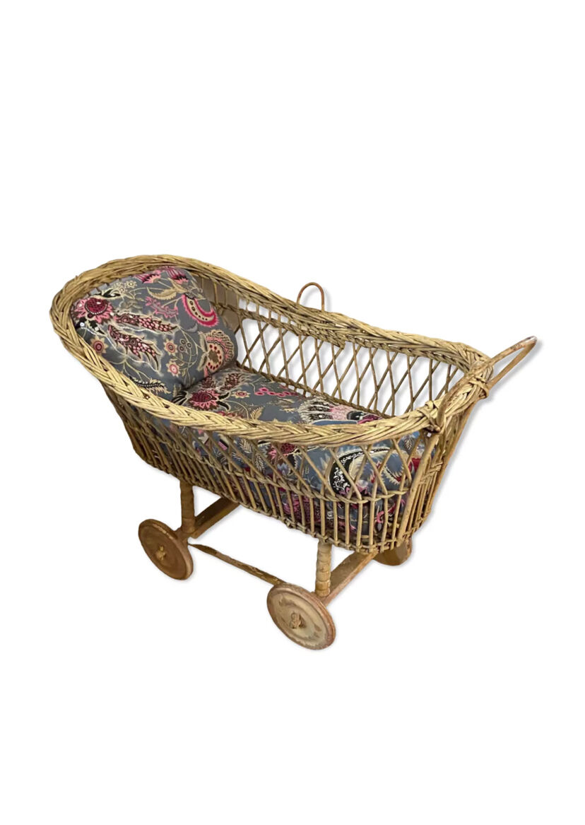 Cradle for vintage rattan doll